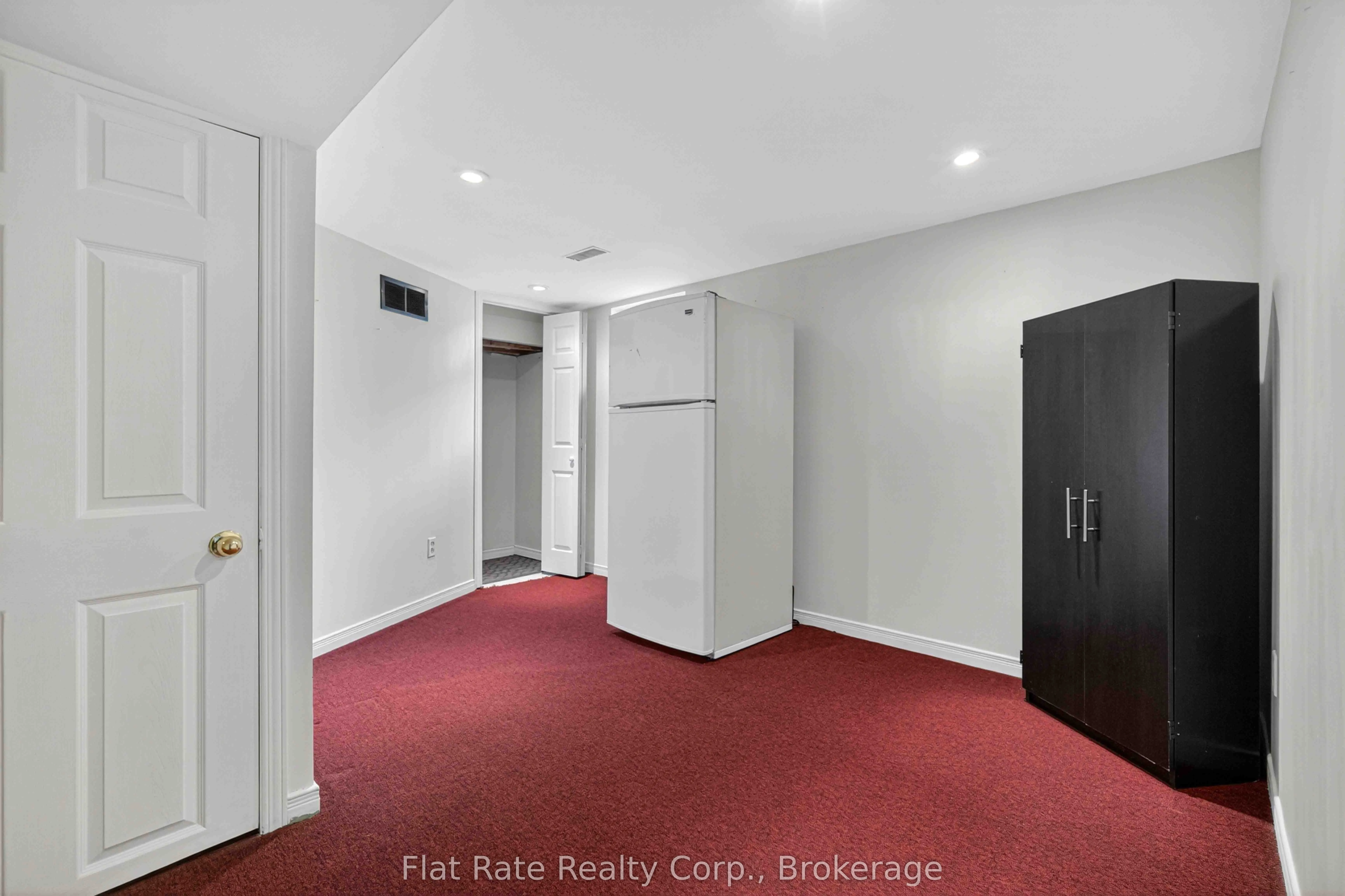 481 BARKER Avenue