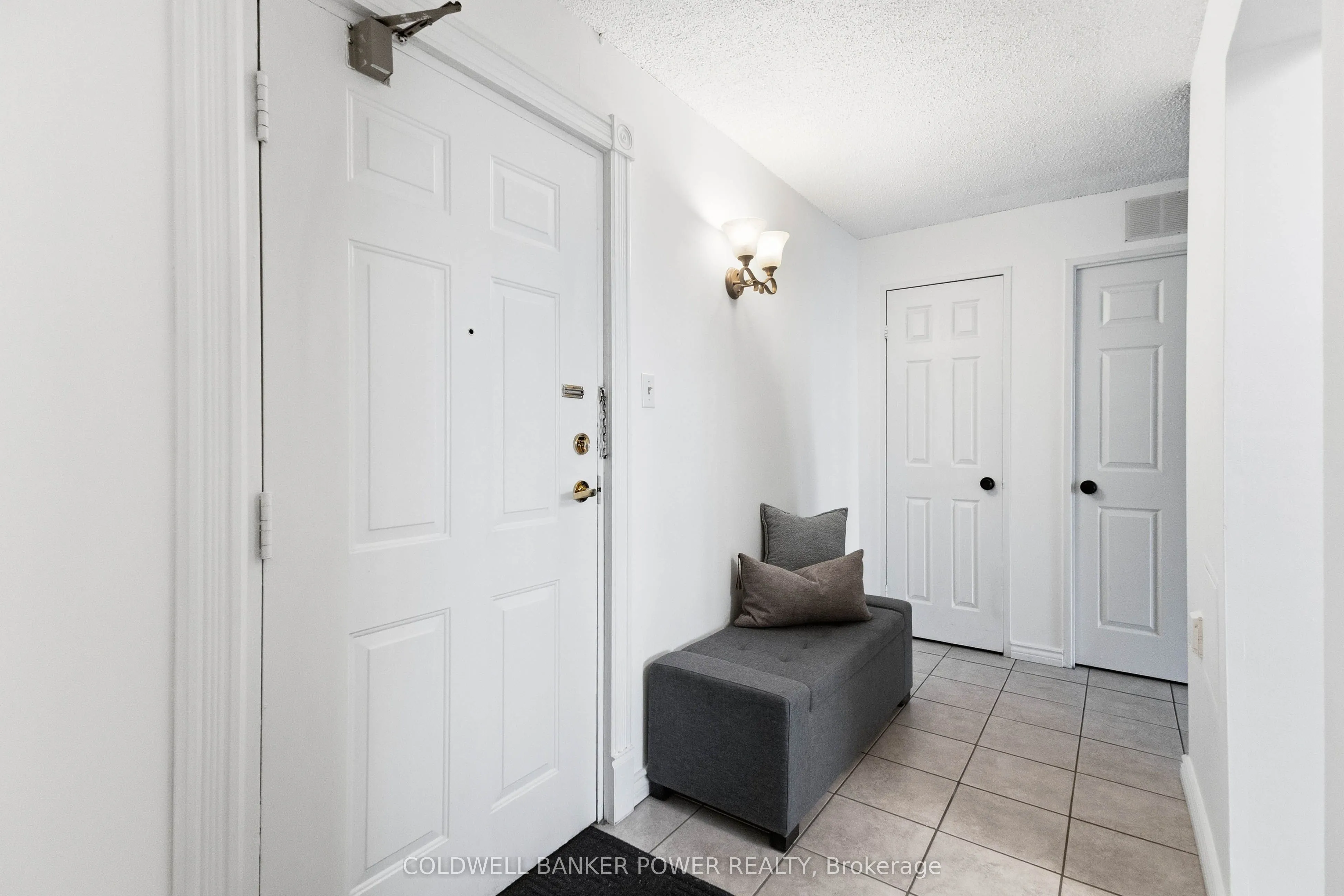 323 Colborne Street #302