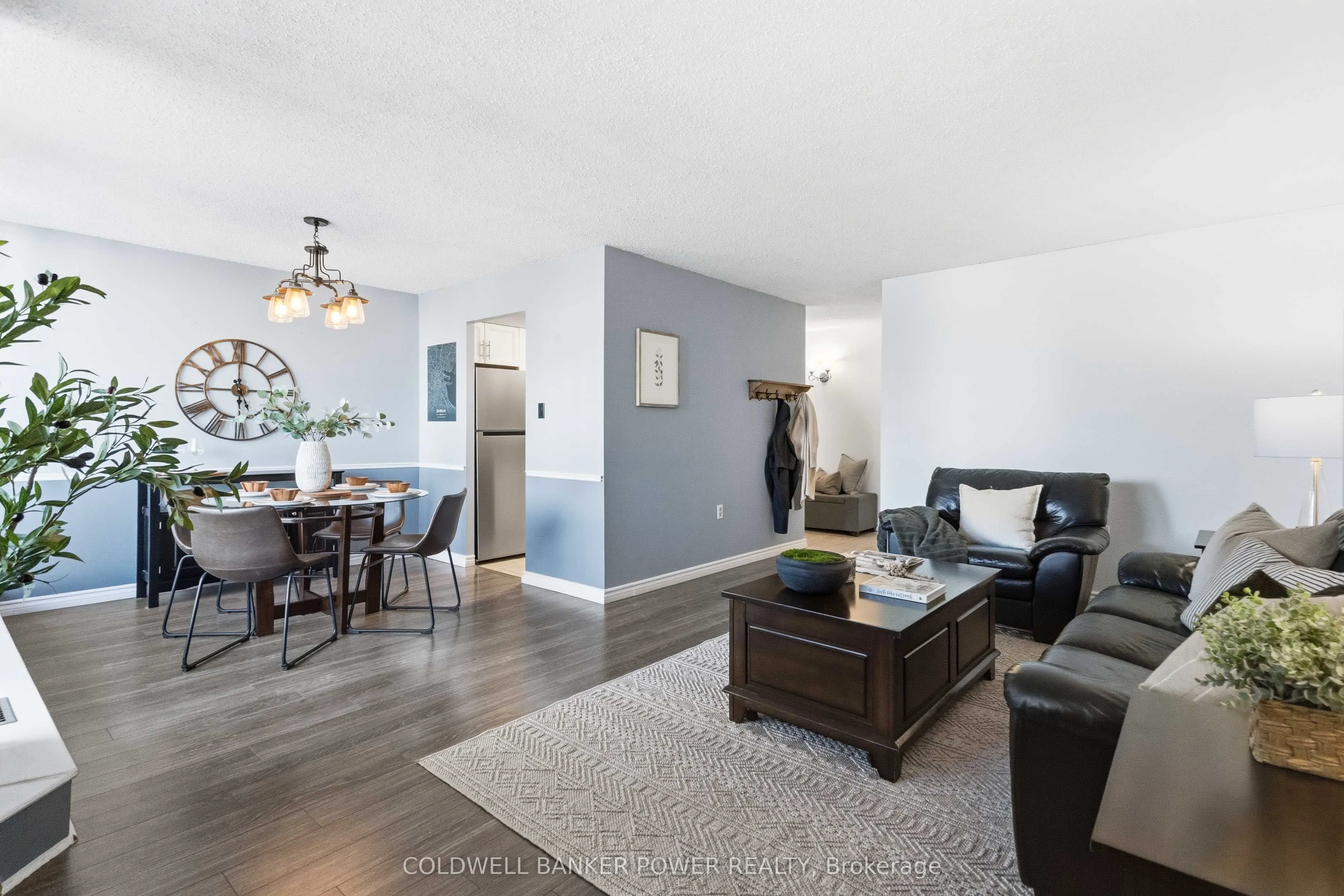 323 Colborne Street #302