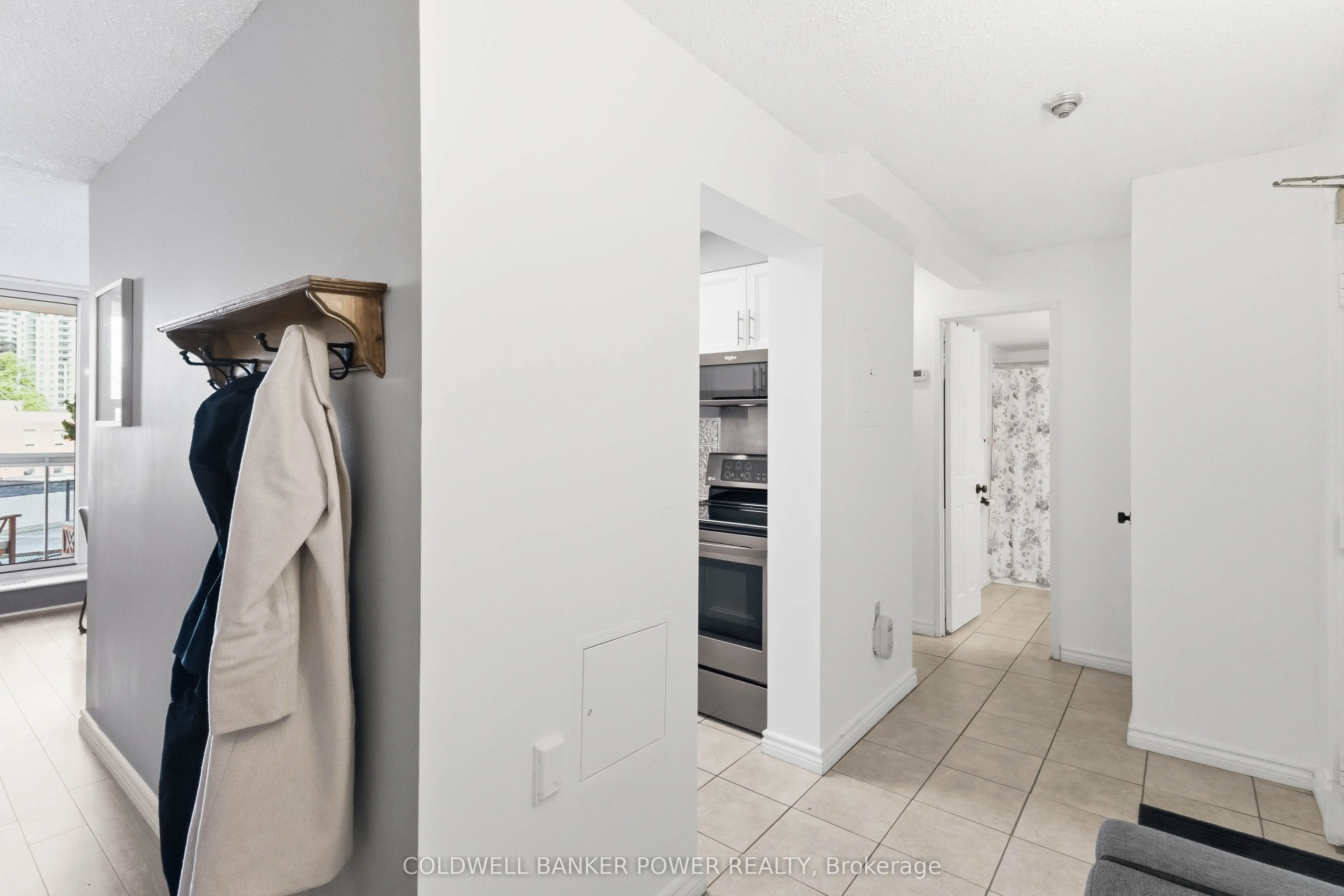 323 Colborne Street #302