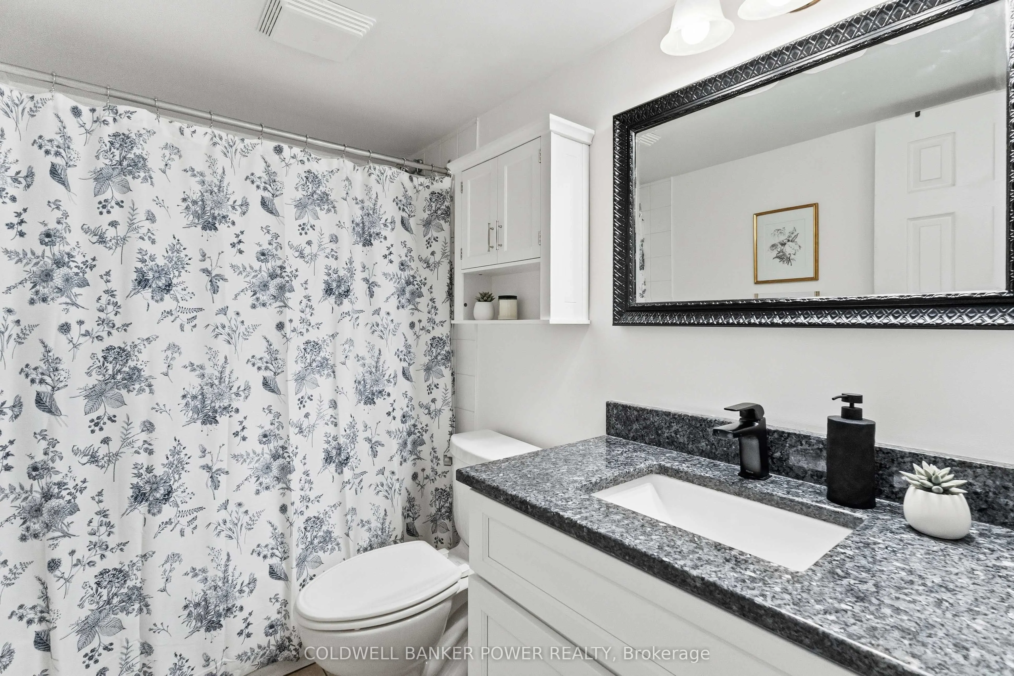 323 Colborne Street #302