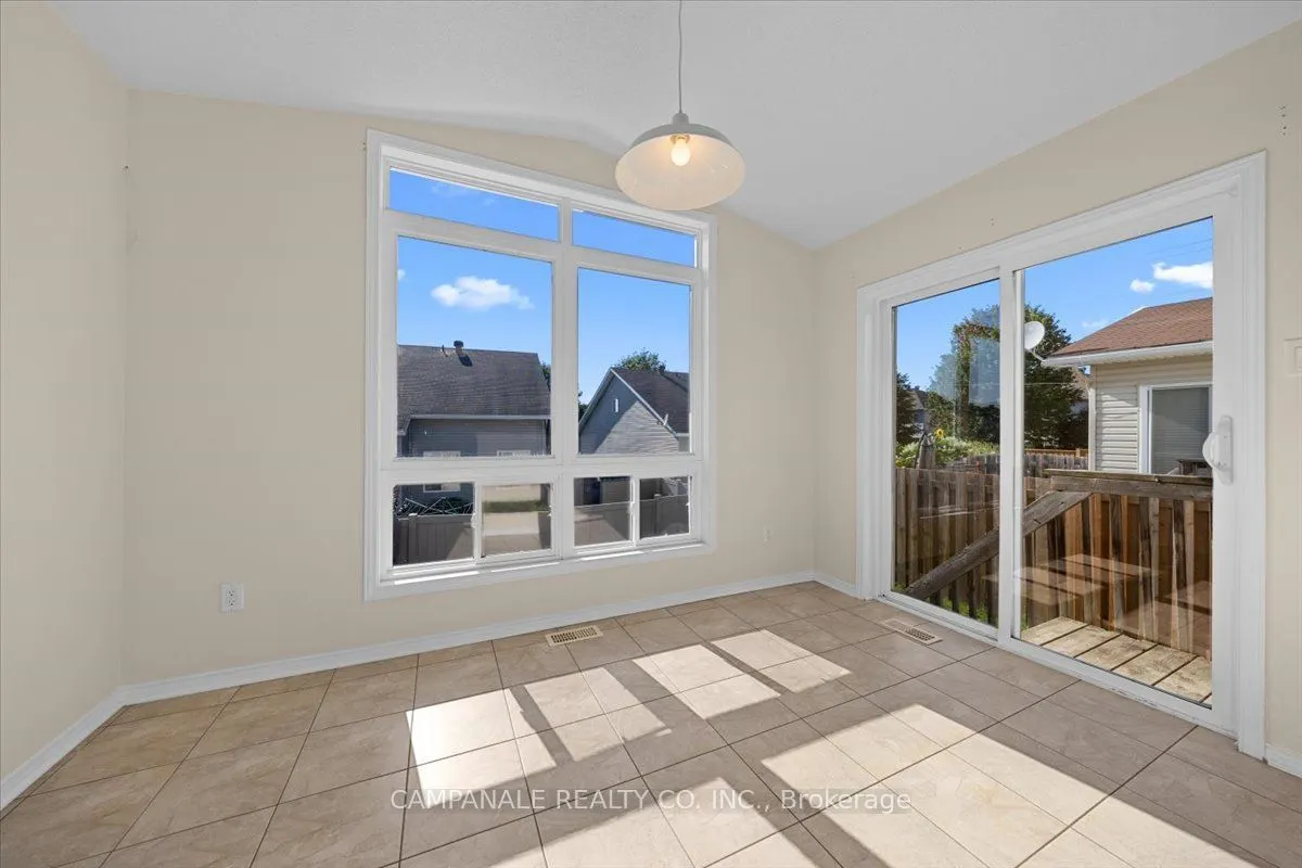 104 Wolff Crescent