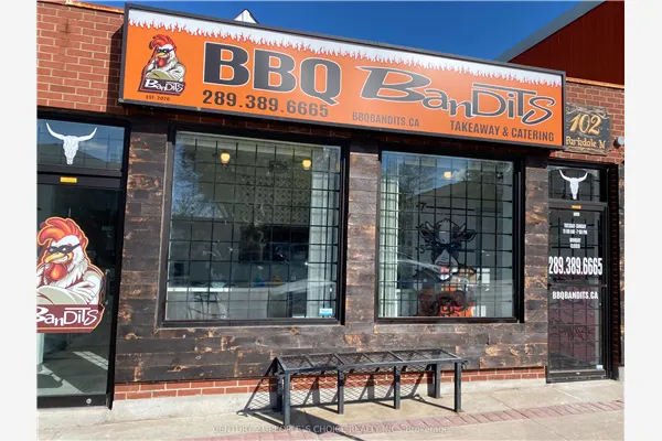 102 Parkdale Avenue N