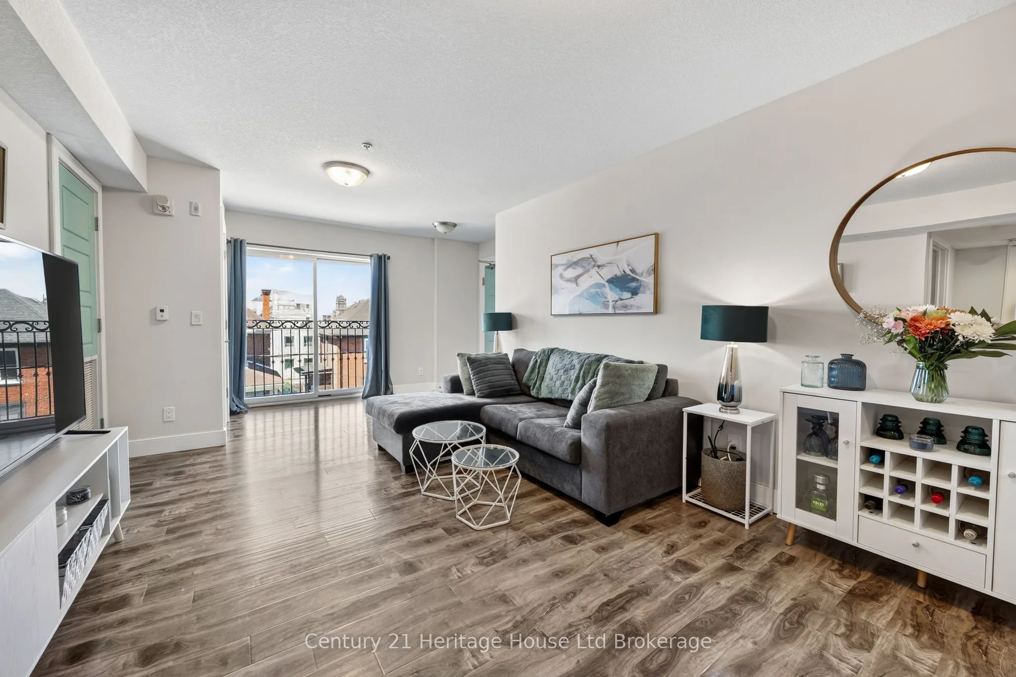 34 BROCK Street #301