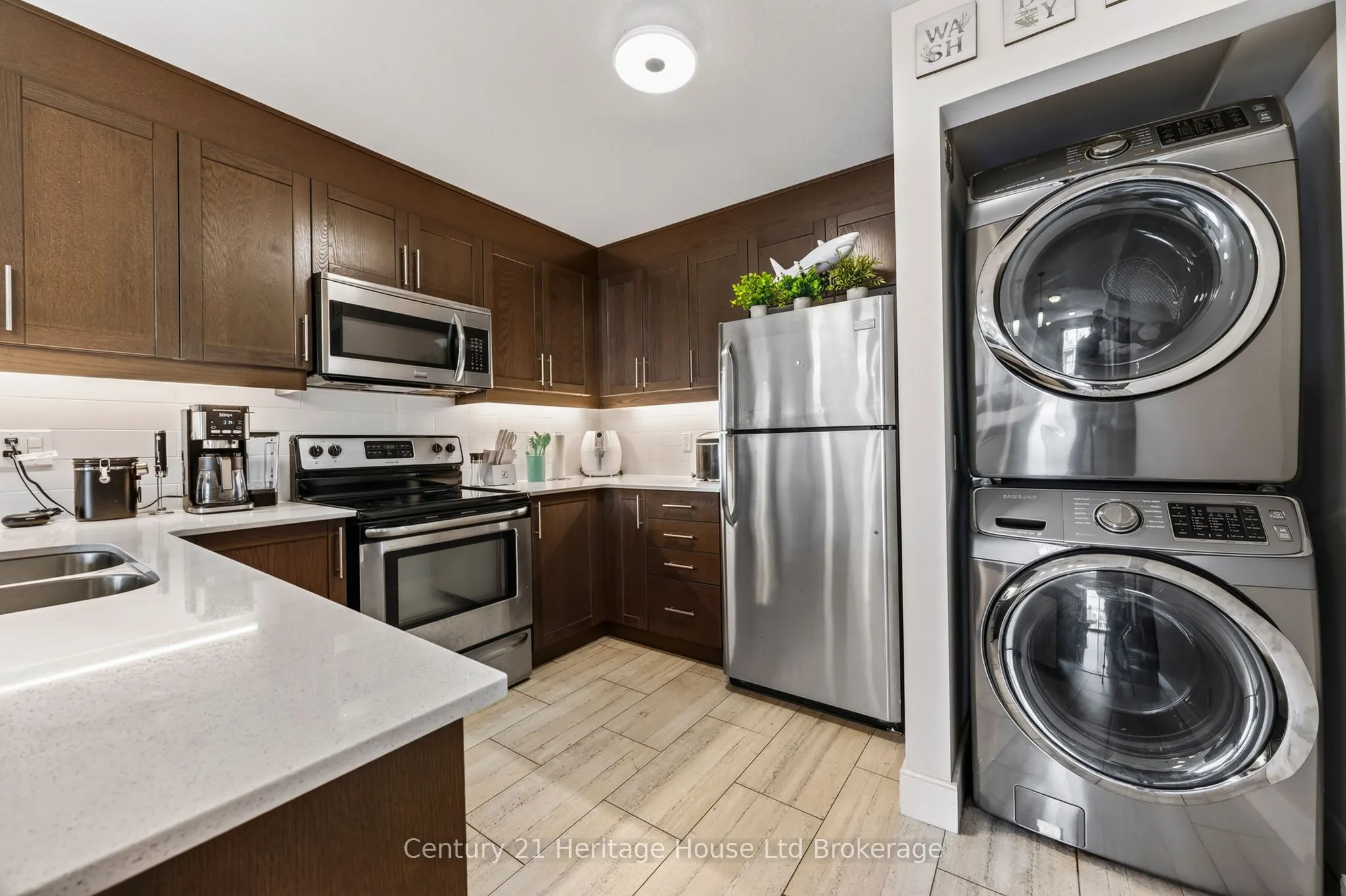 34 BROCK Street #301