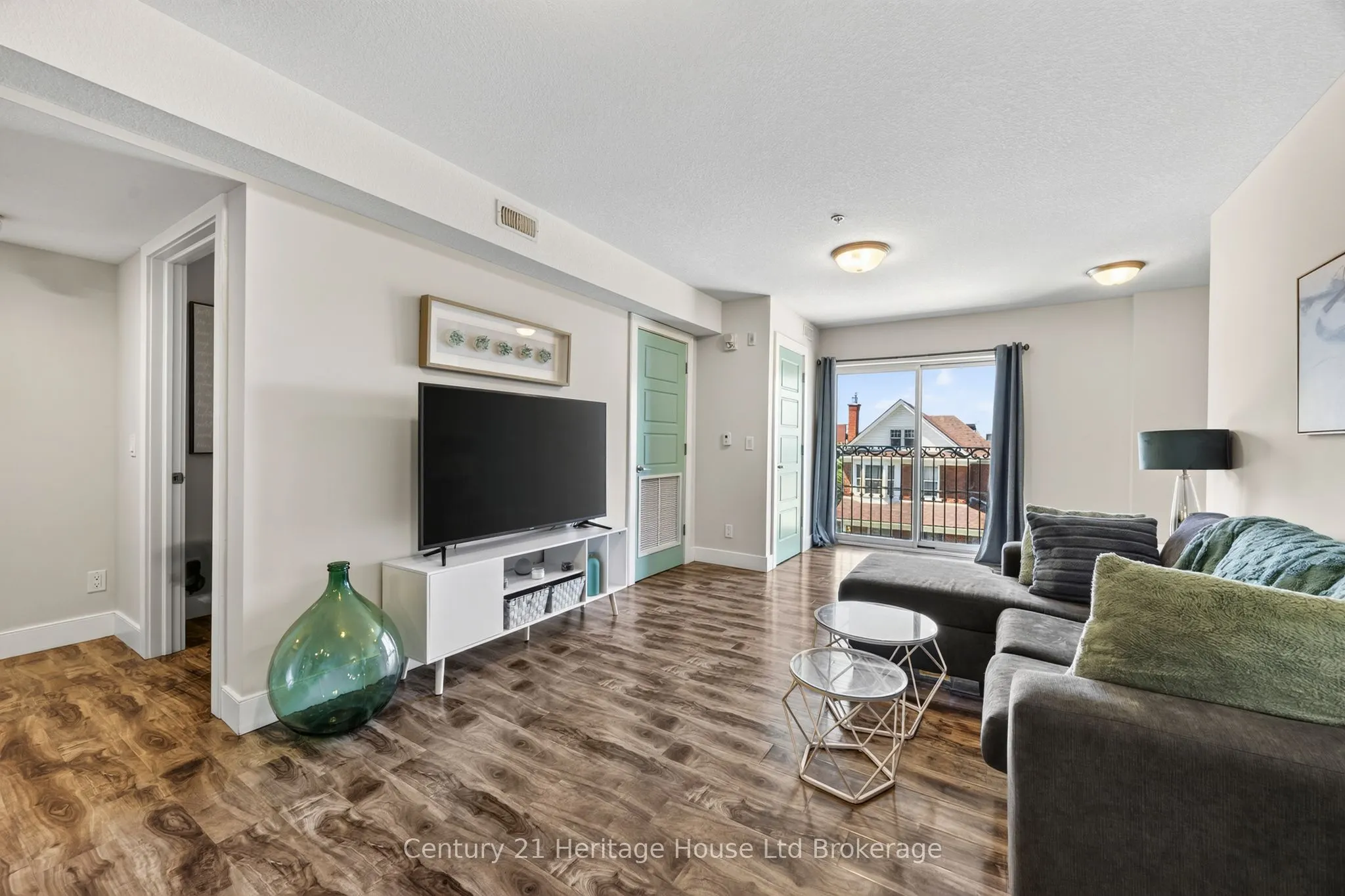 34 BROCK Street #301