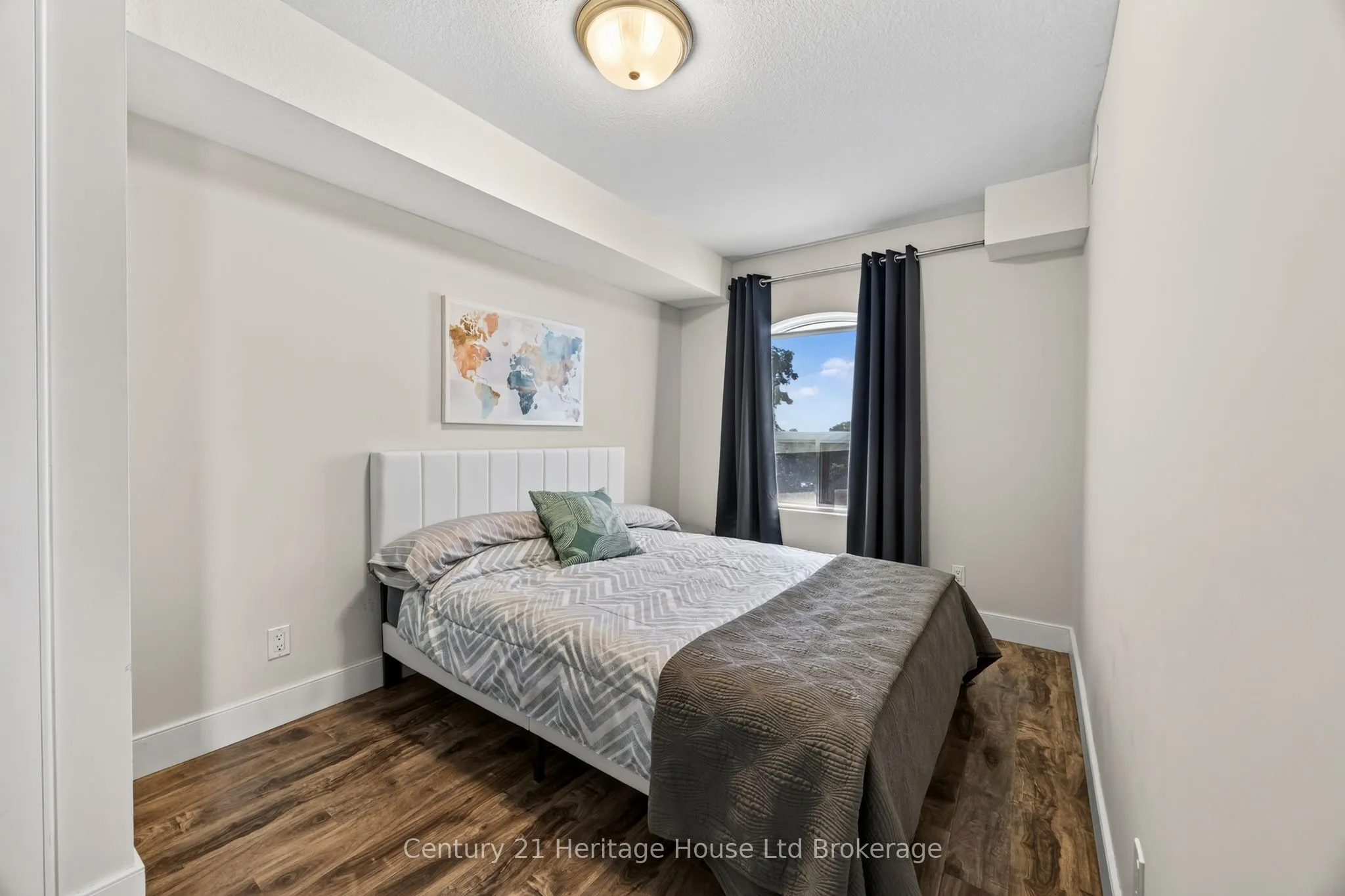 34 BROCK Street #301