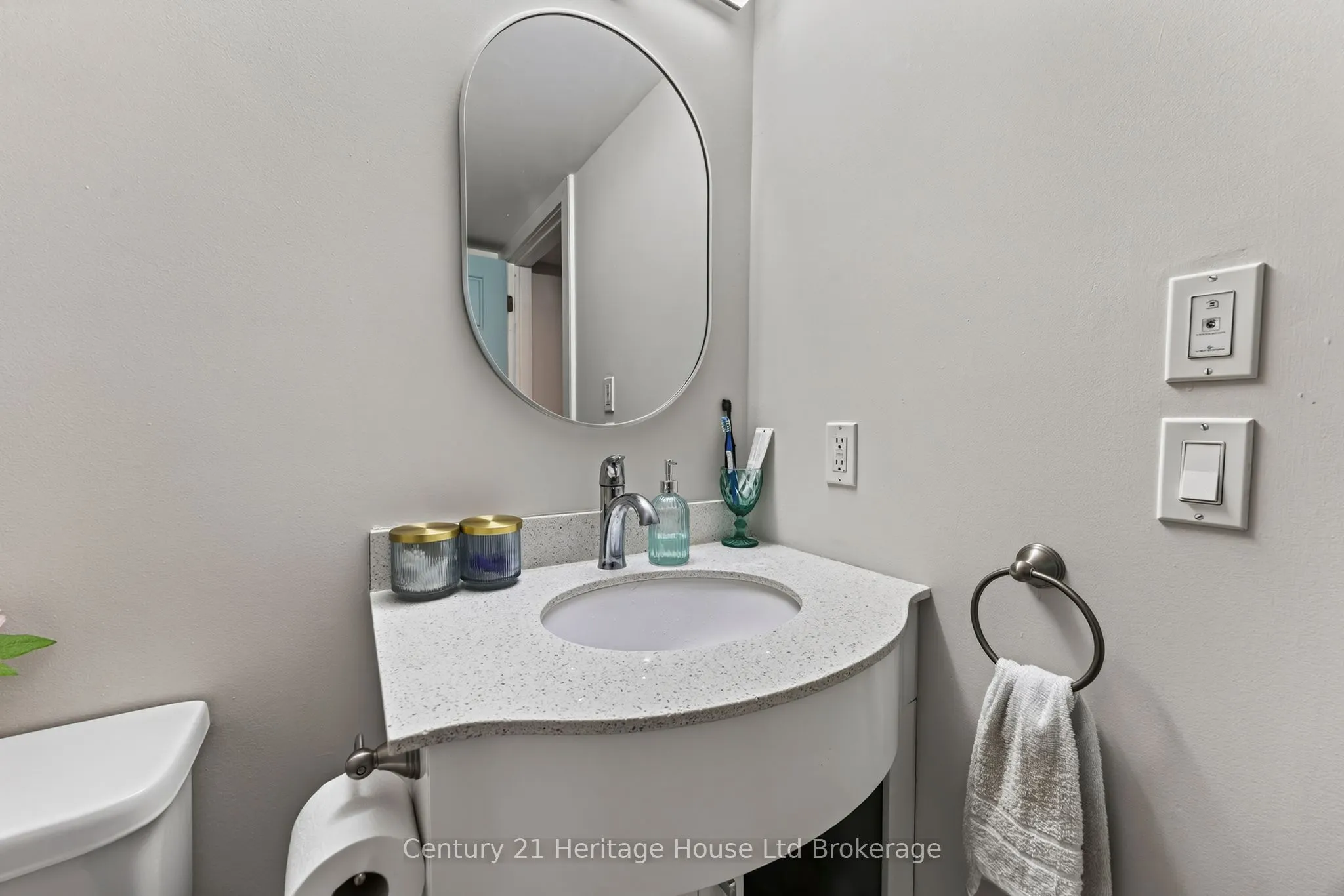 34 BROCK Street #301