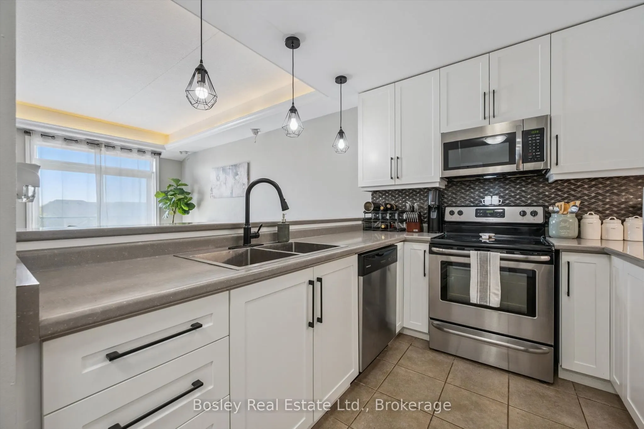 2 Colonial Drive #314