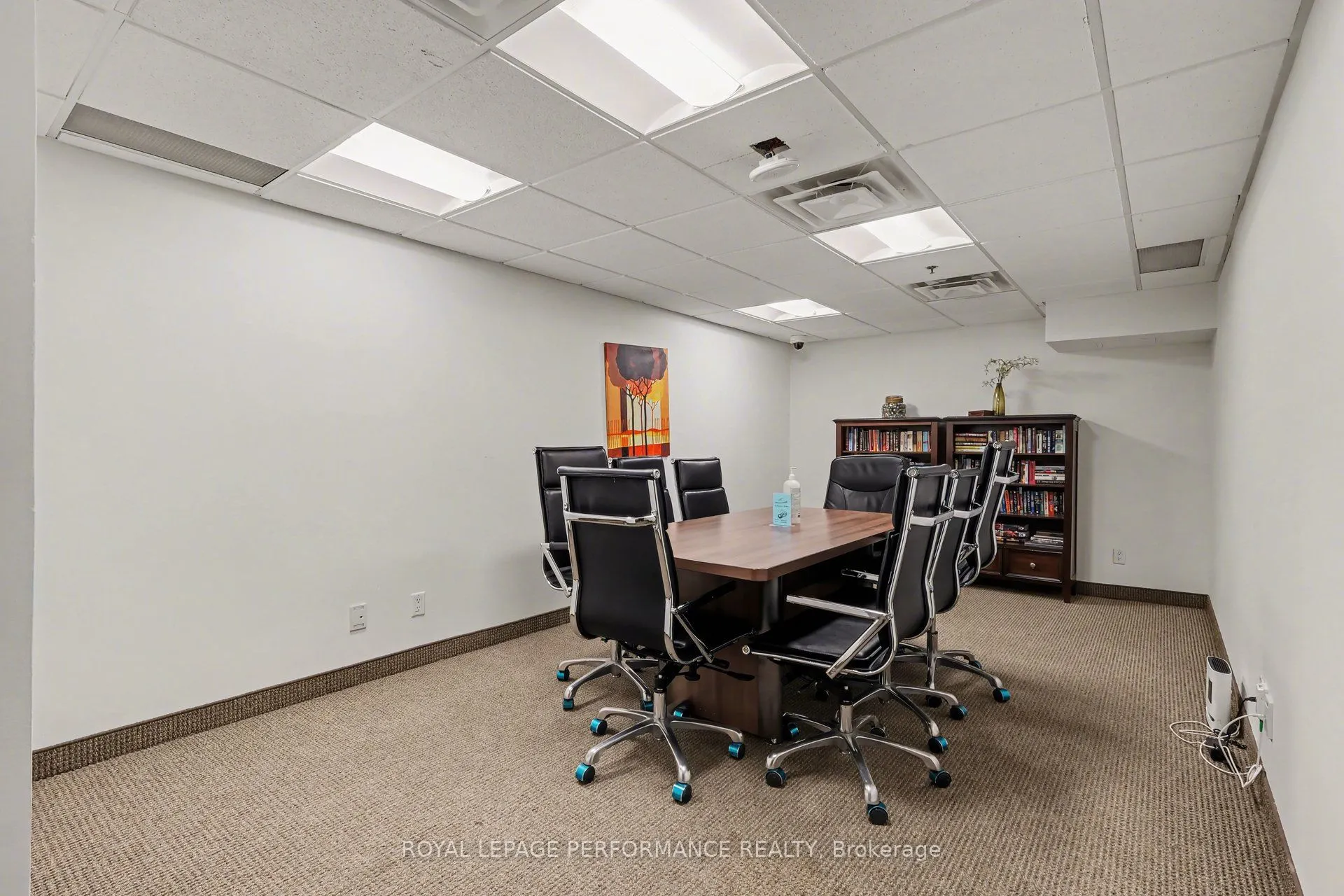 242 Rideau Street #204
