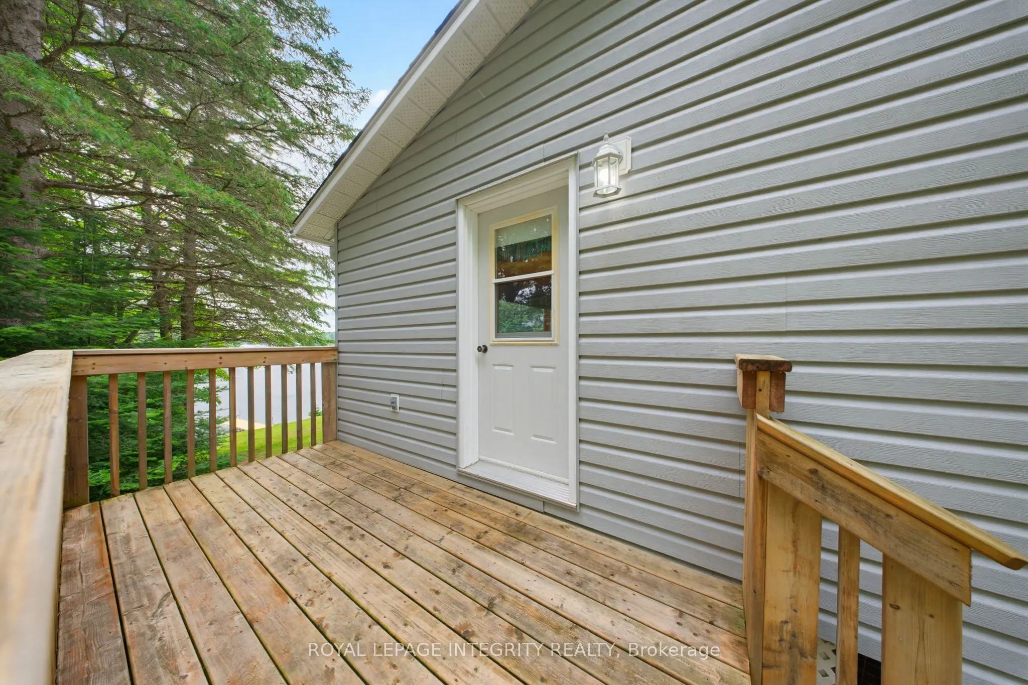 534 School House Lane