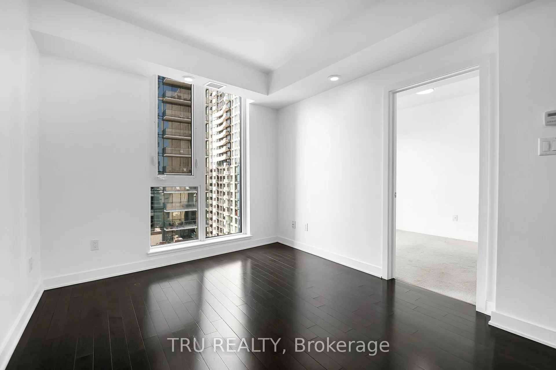 179 Metcalfe Street #1110