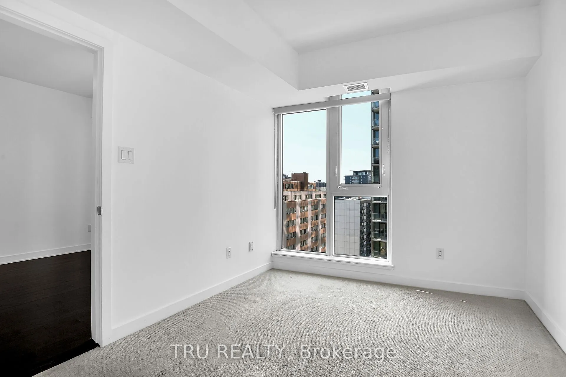 179 Metcalfe Street #1110