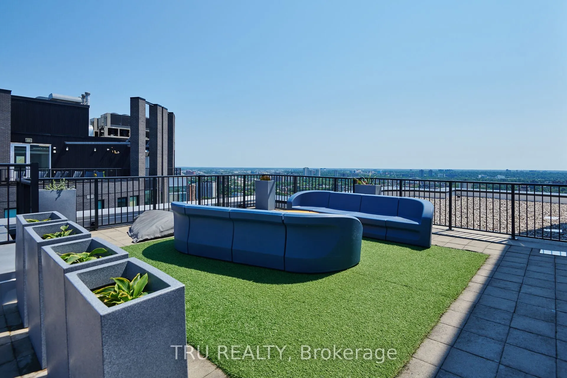 179 Metcalfe Street #1110