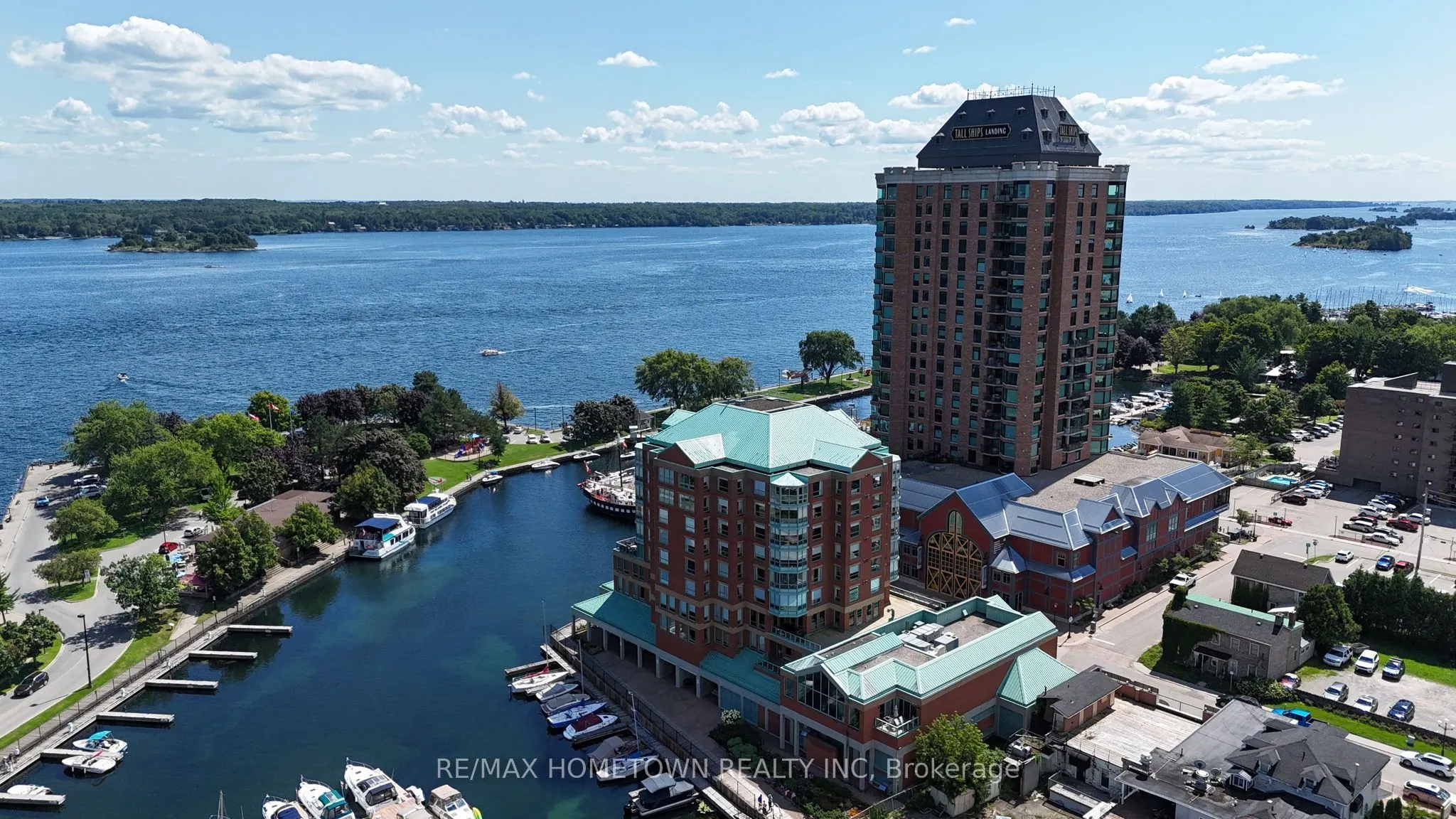 15 St Andrew Street #904