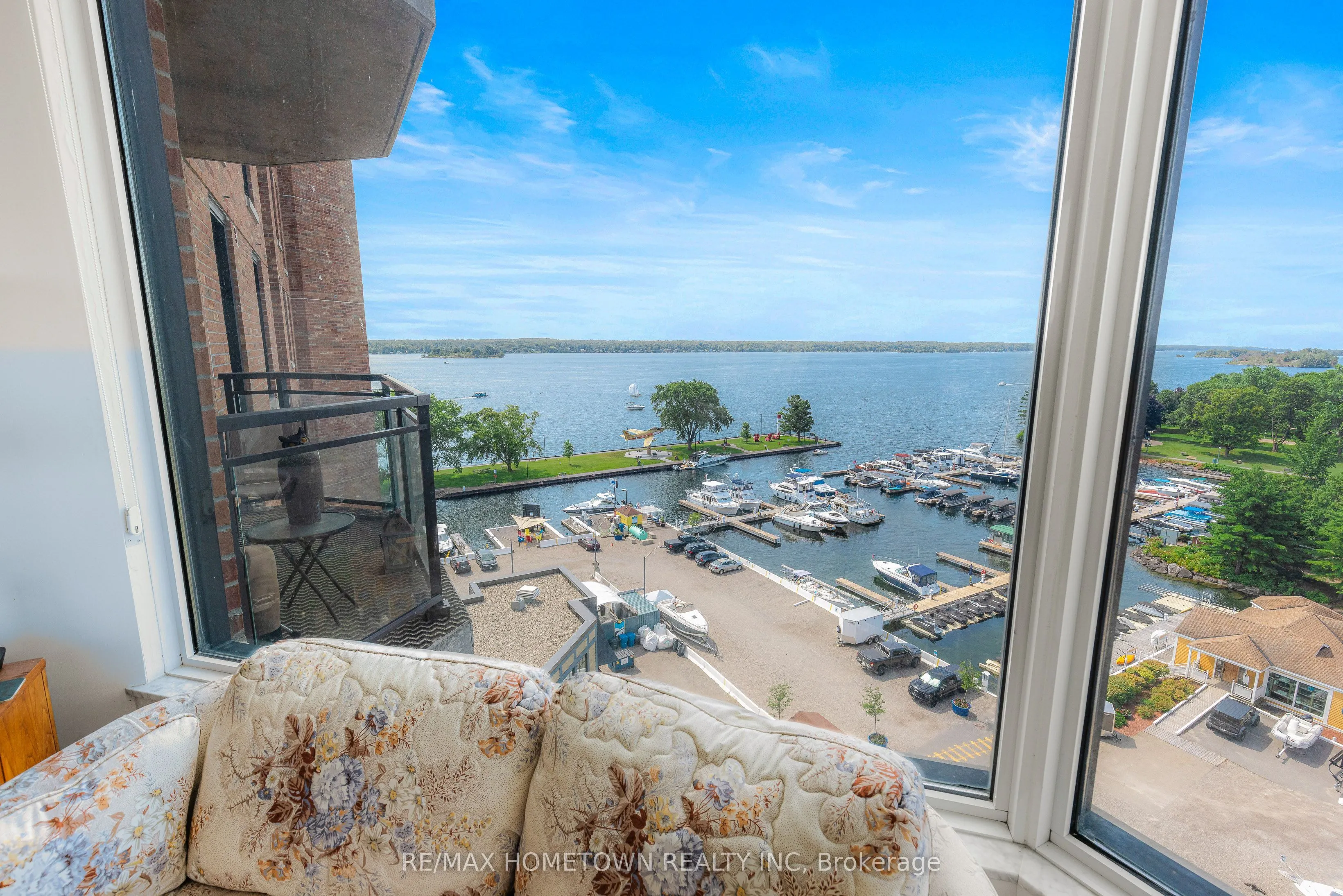 15 St Andrew Street #904