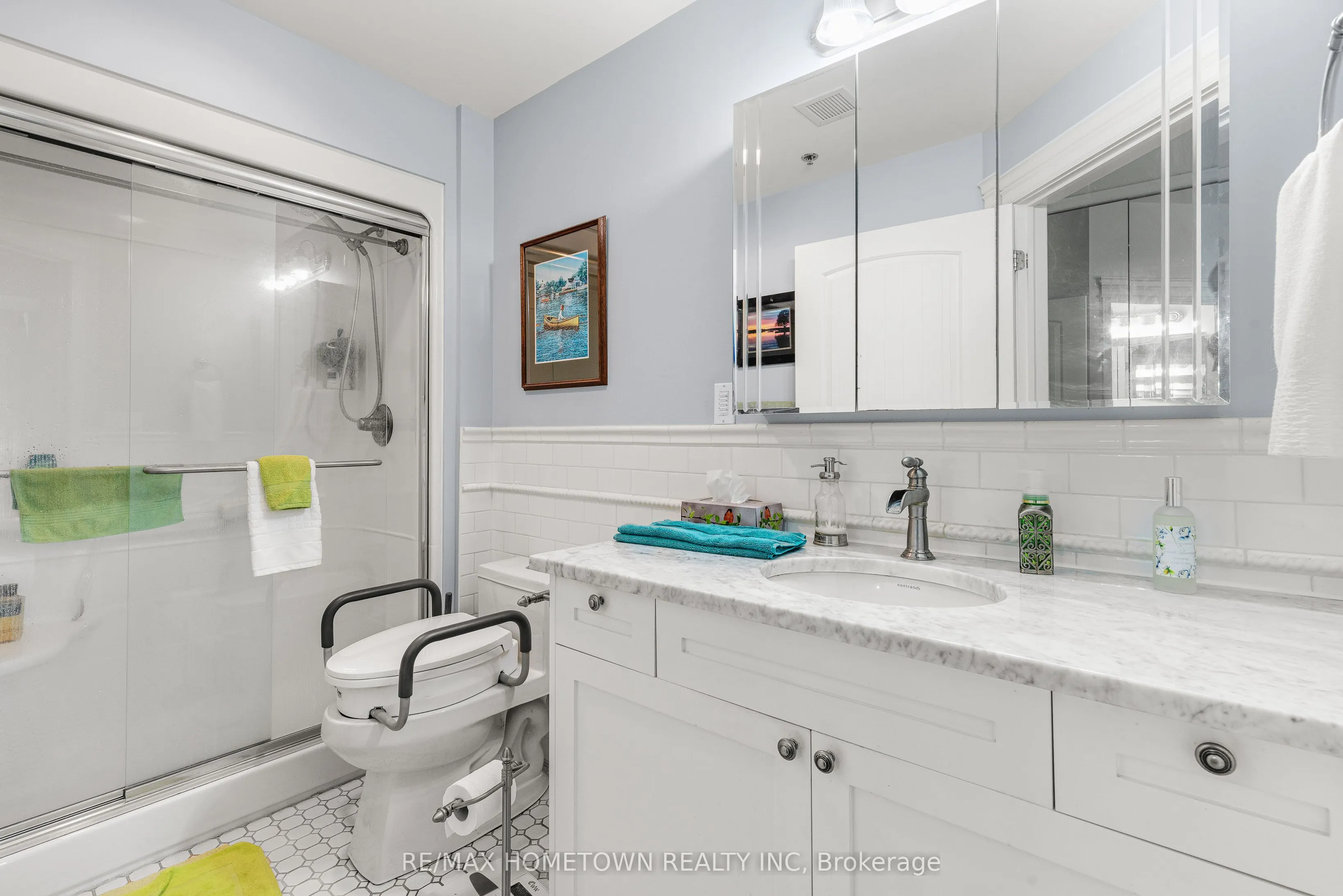 15 St Andrew Street #904