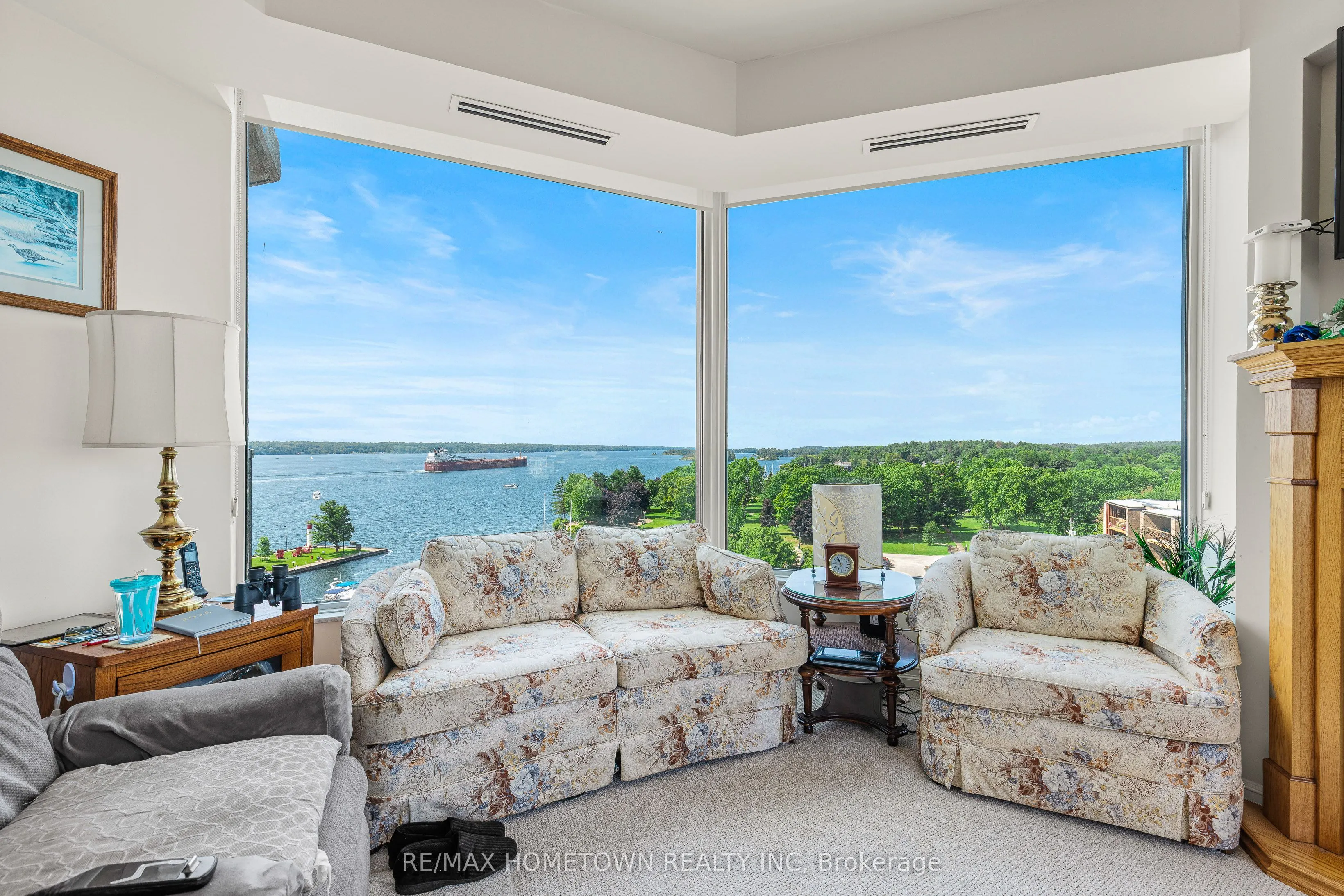 15 St Andrew Street #904