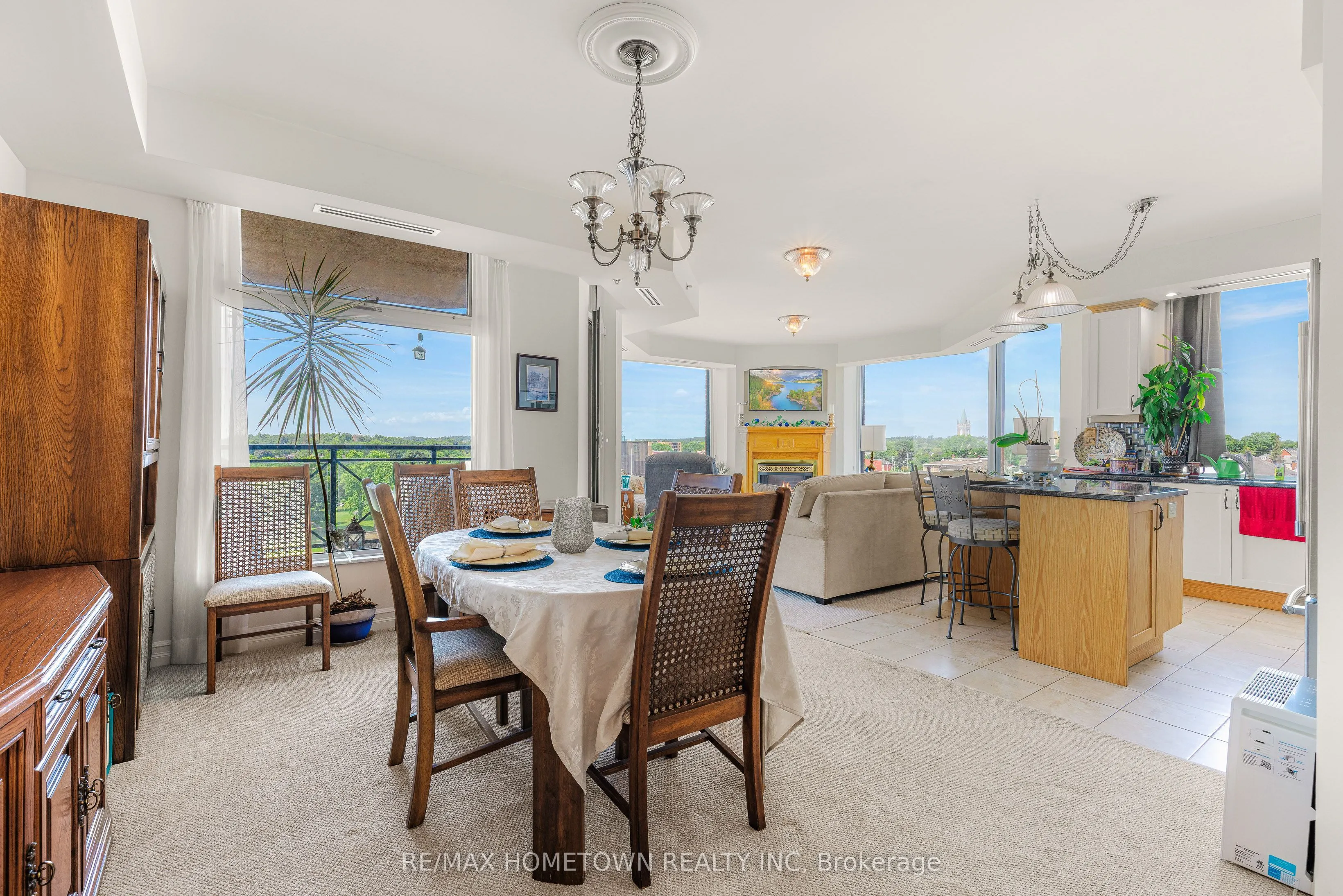 15 St Andrew Street #904