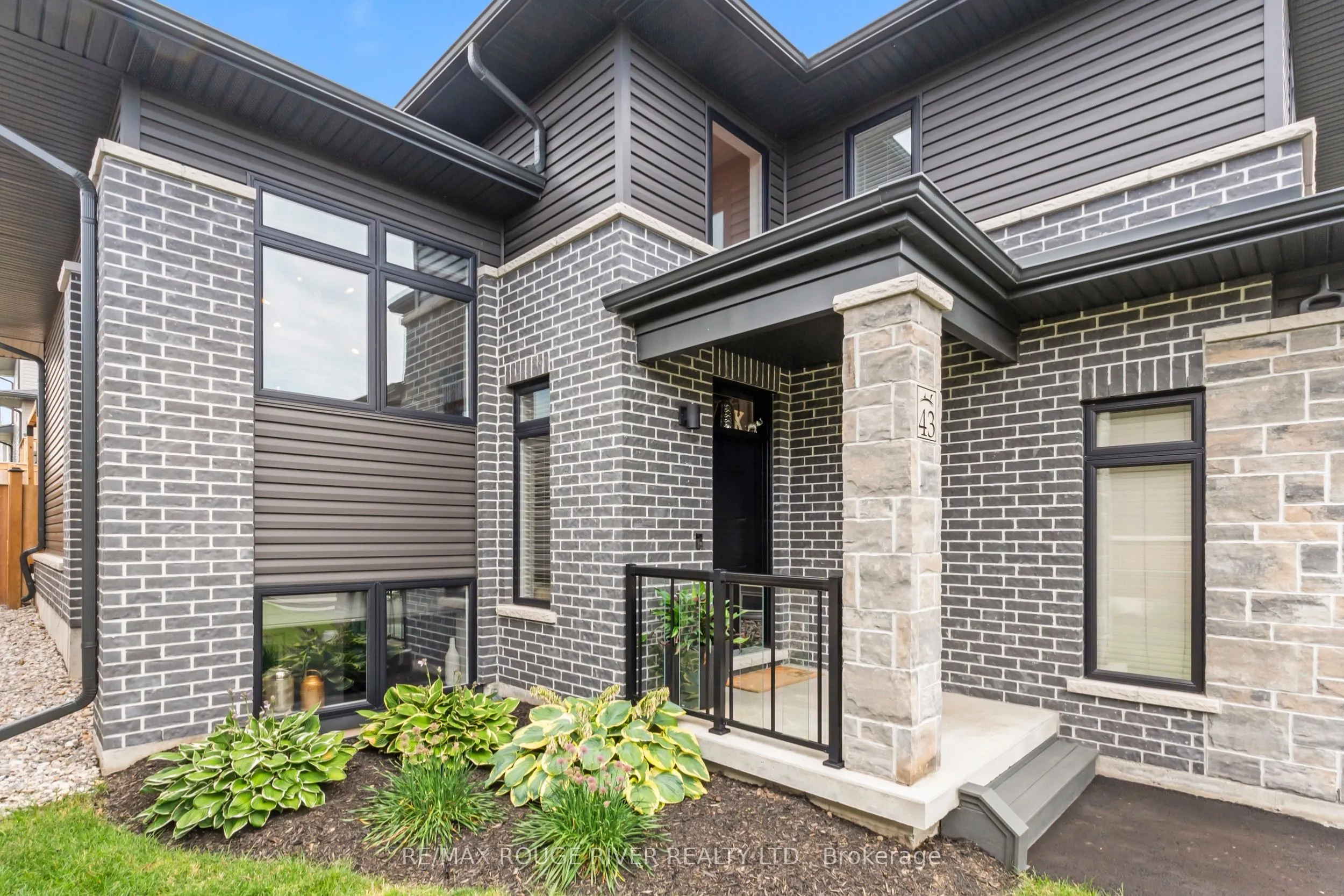 43 Streamside Drive