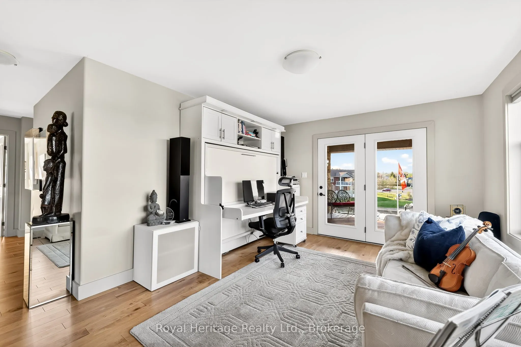 32 Edgewater Drive