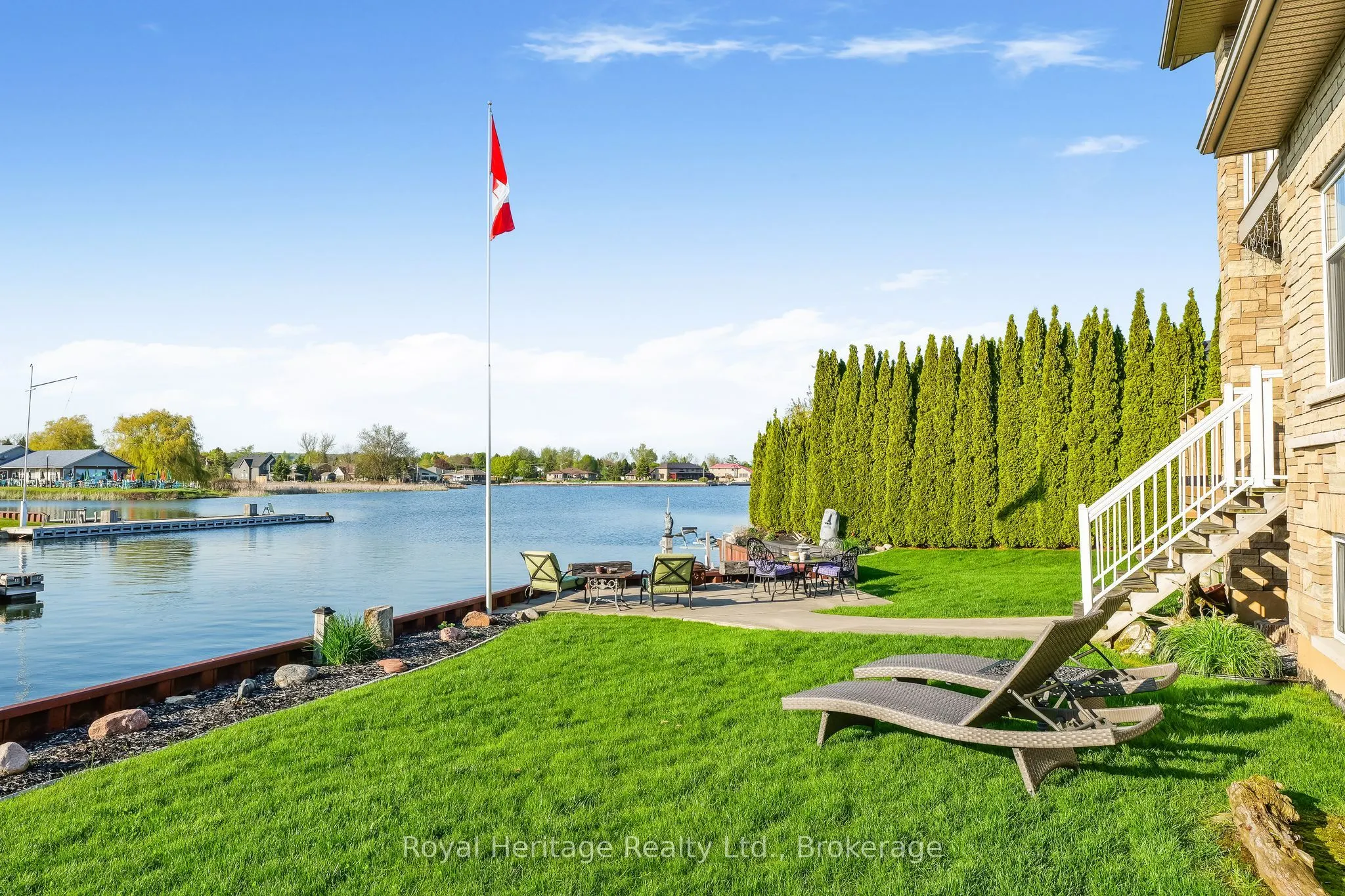 32 Edgewater Drive