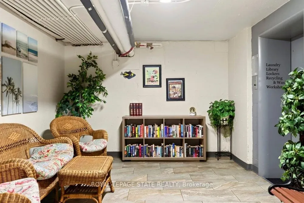 9 Grant Boulevard #602
