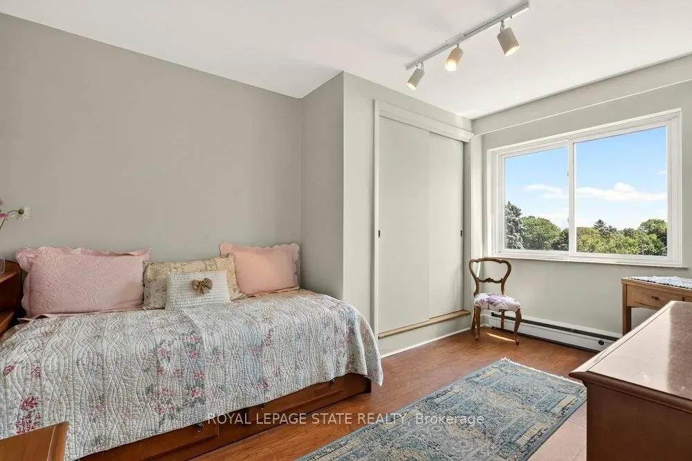 9 Grant Boulevard #602
