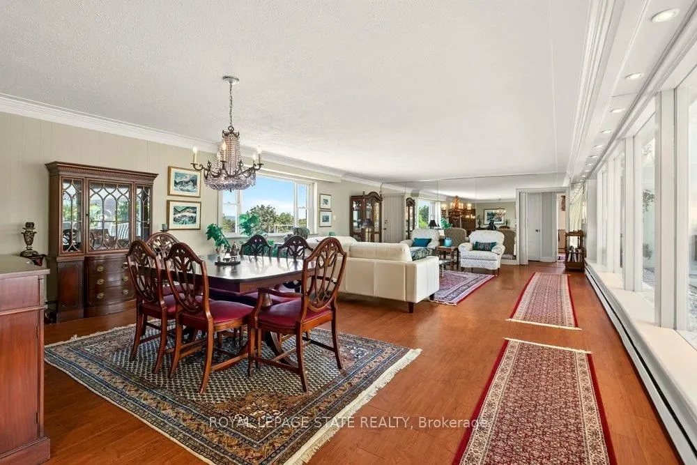 9 Grant Boulevard #602