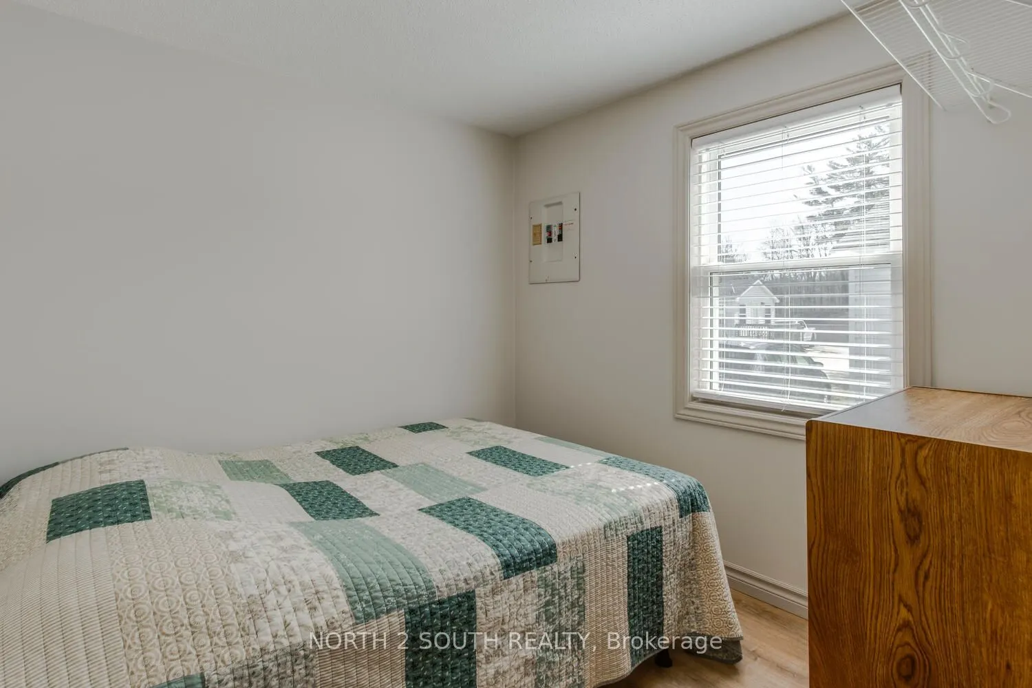 14-42 Bluewater Road