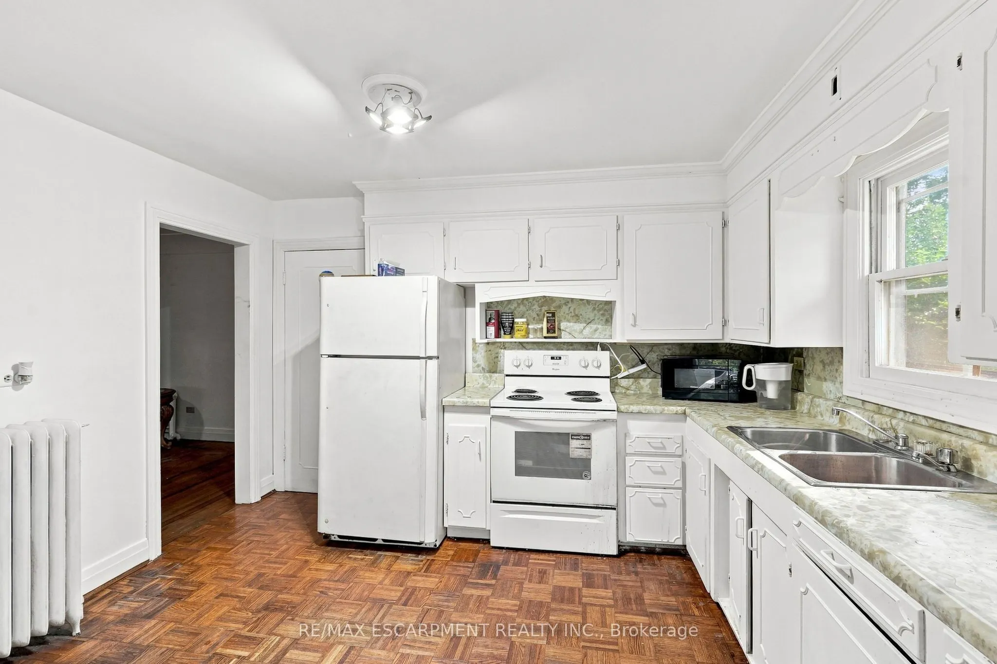 698 York Road