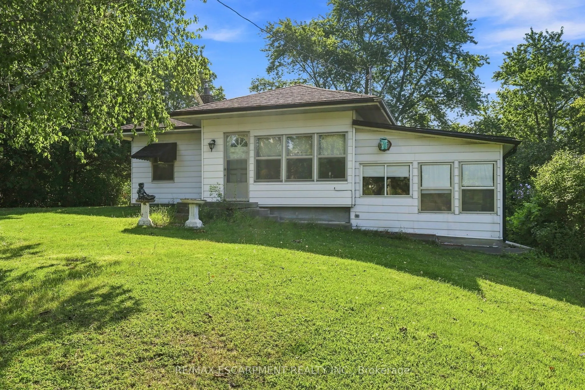 698 York Road