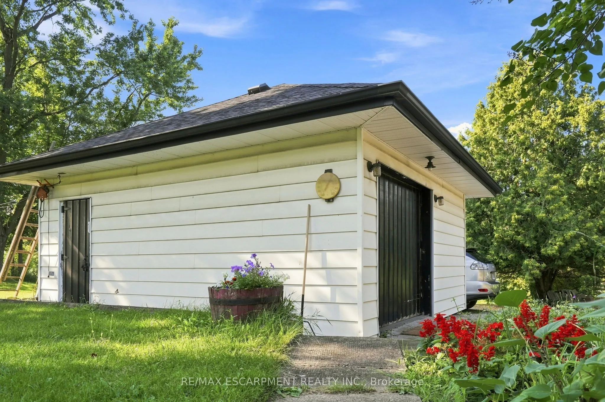 698 York Road