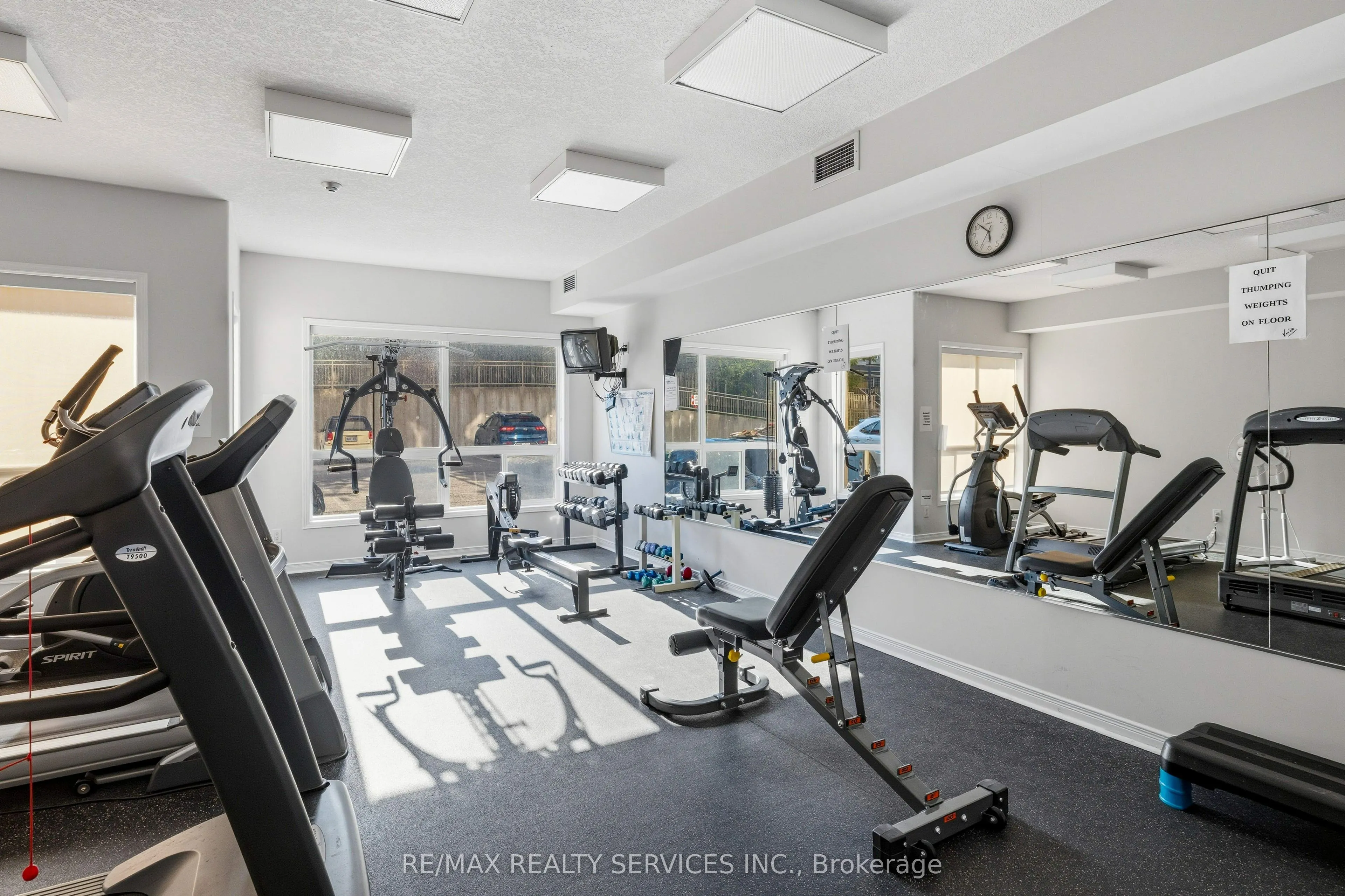 350 Wellington Street #212