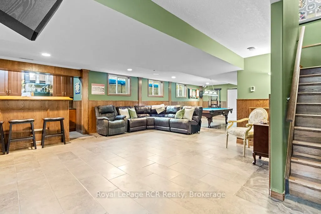 758335 Girl Guide Road
