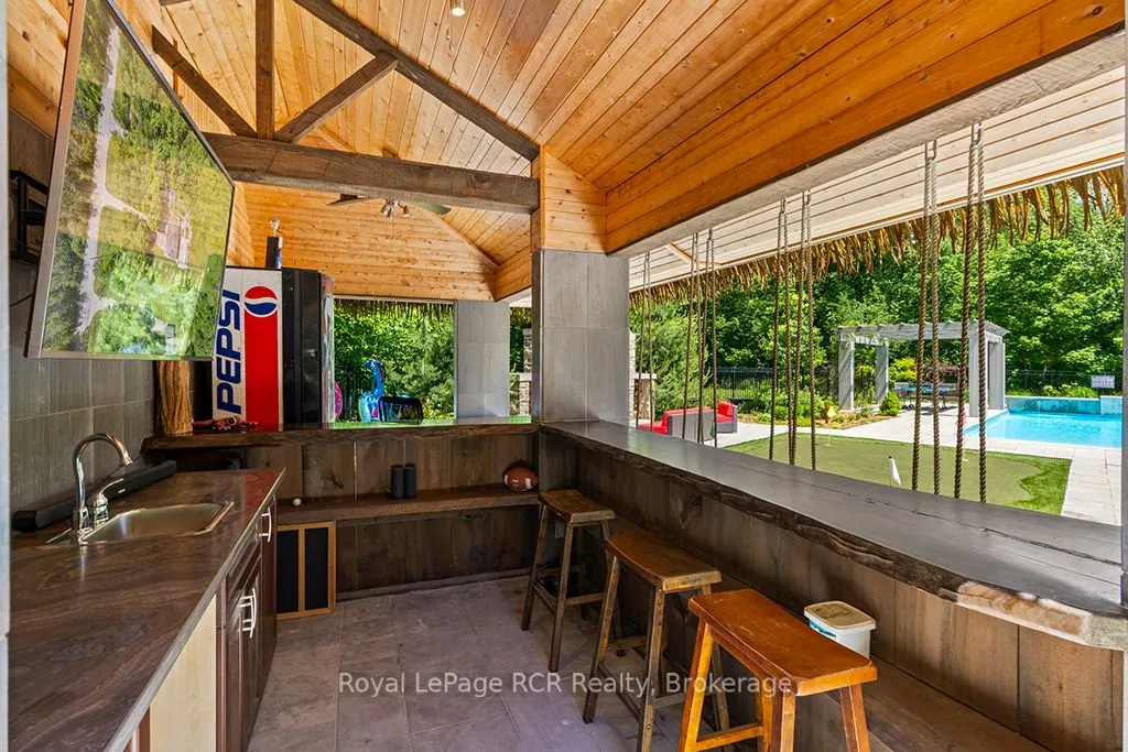 758335 Girl Guide Road