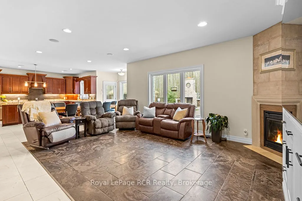 758335 Girl Guide Road