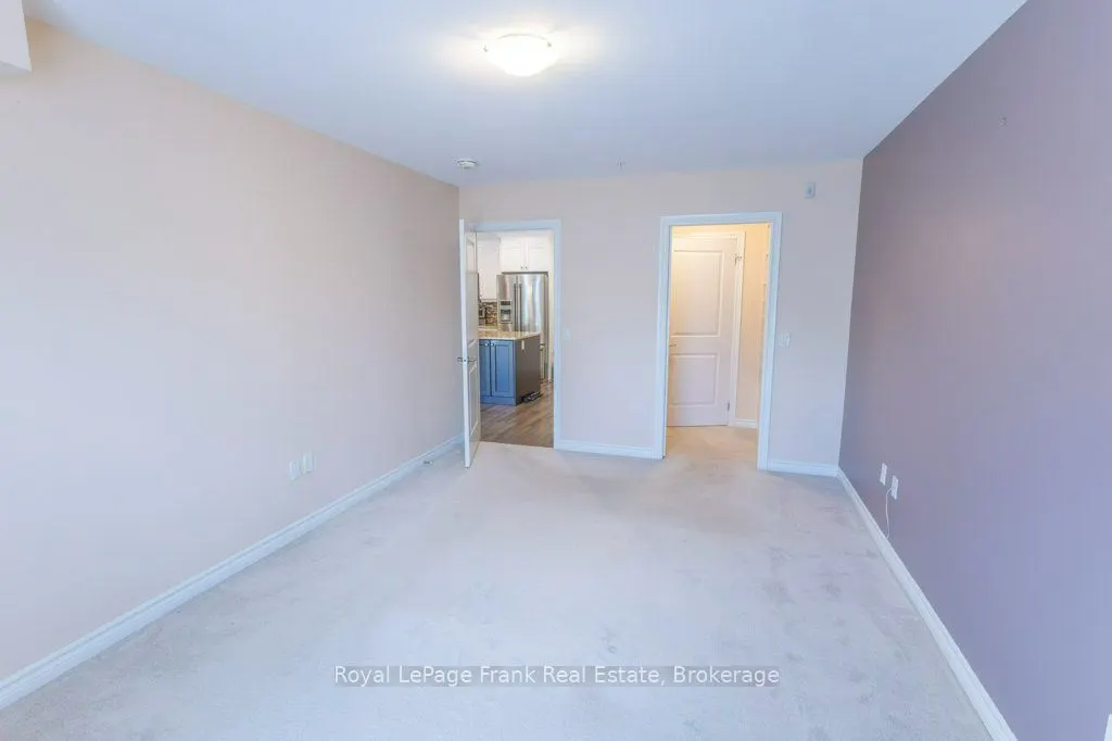58 Glenelg Street W #103
