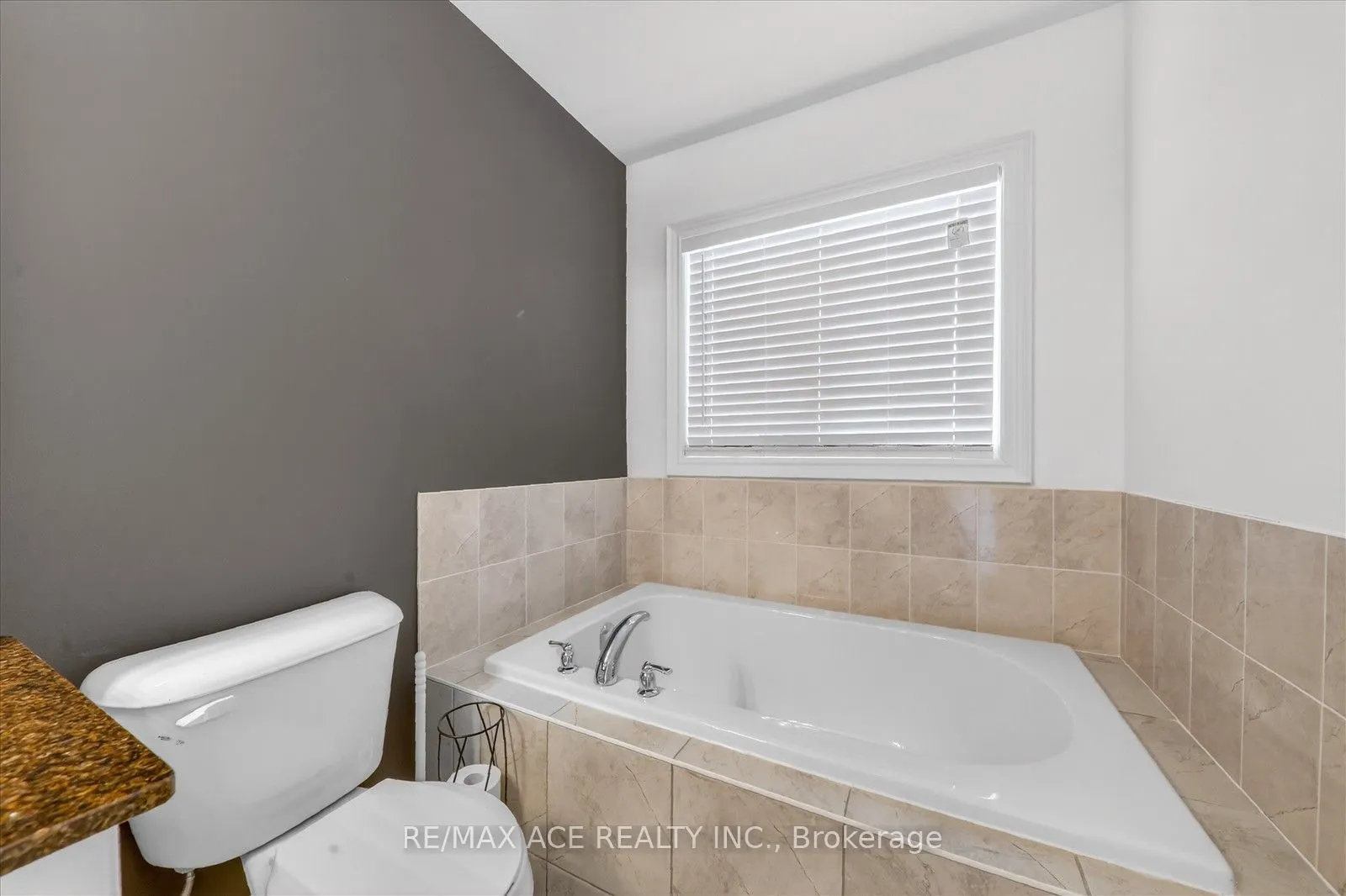 171 Snowbridge Way #26