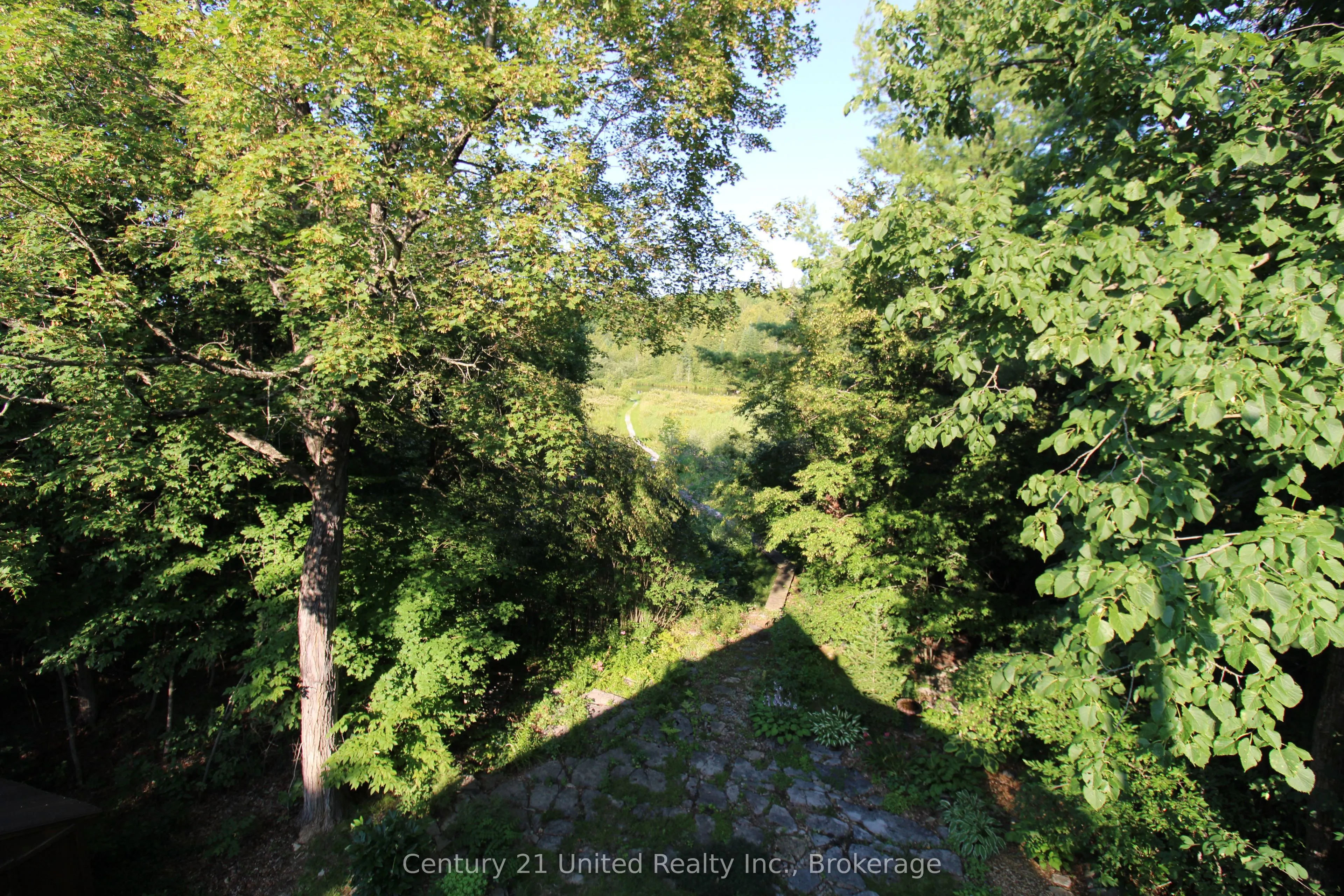 395 Sawmill Road