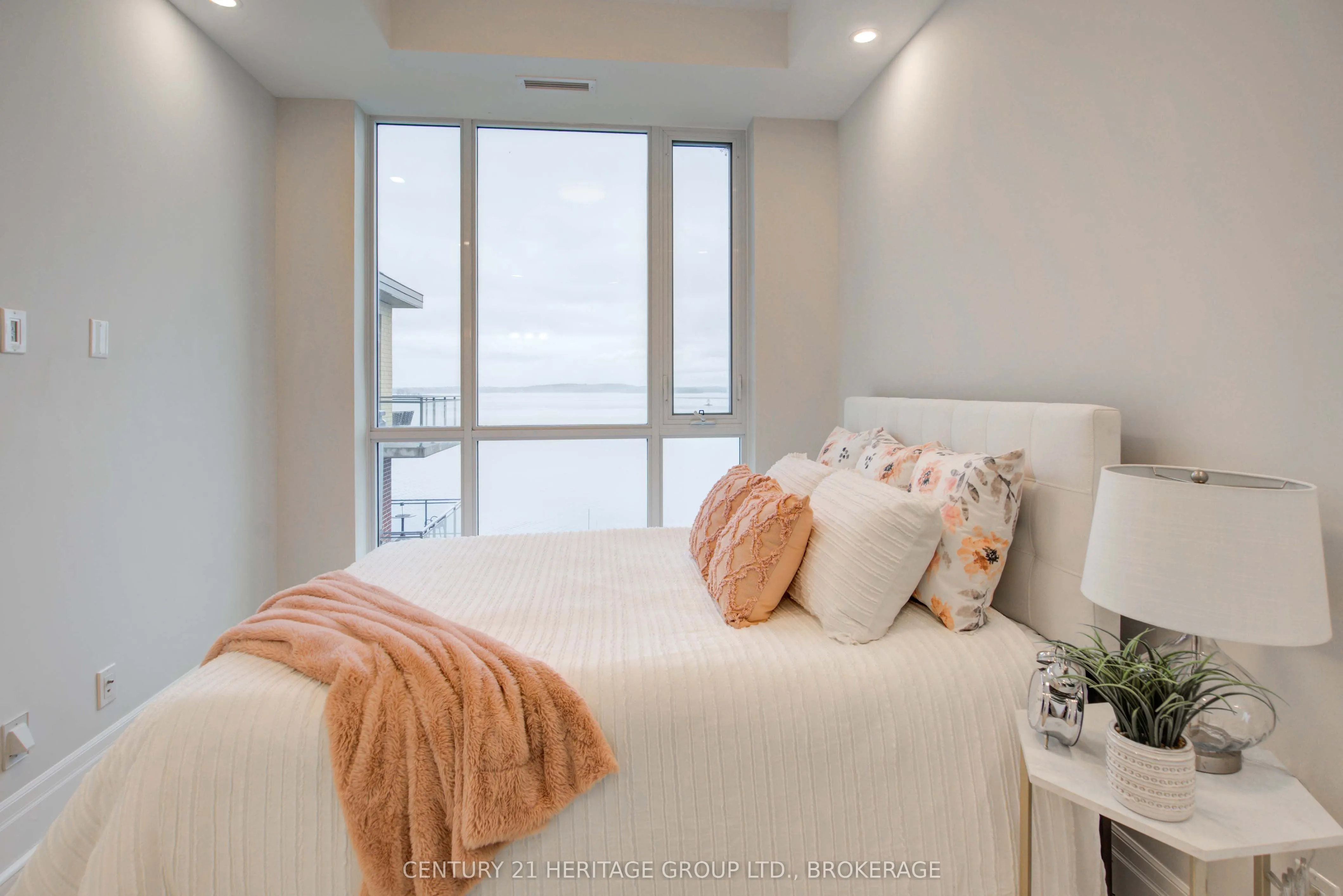 129 South Street #607