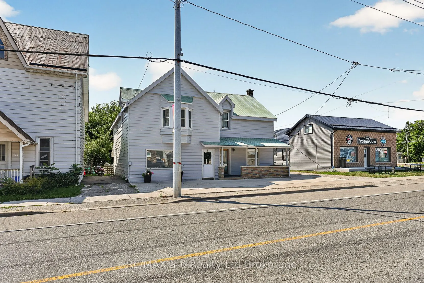 133 Dundas Street