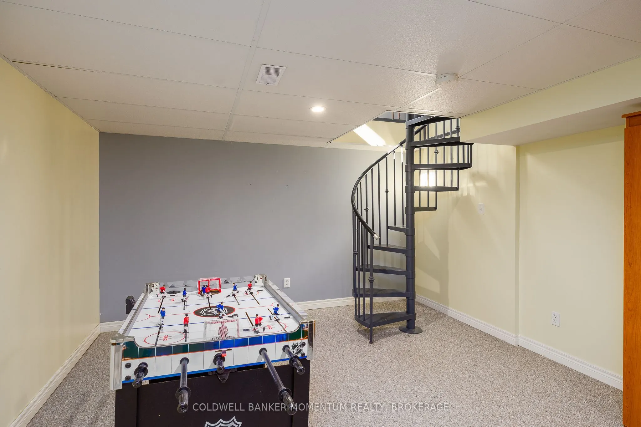 212 Livingston Avenue