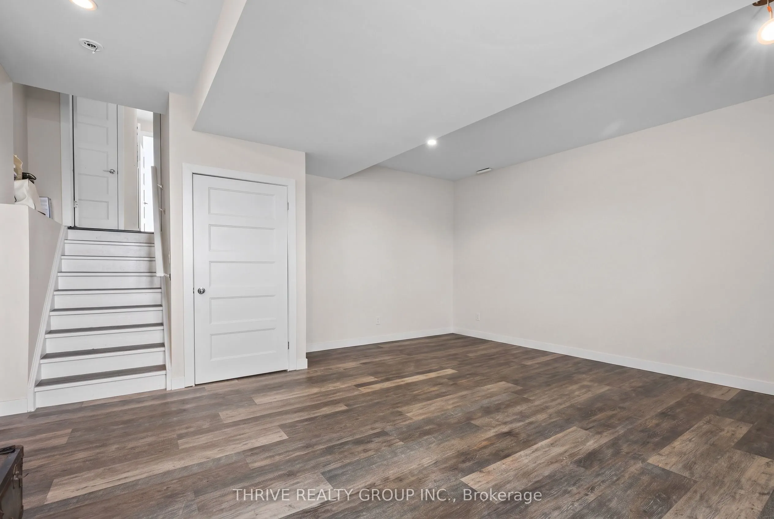 981 West Village Square