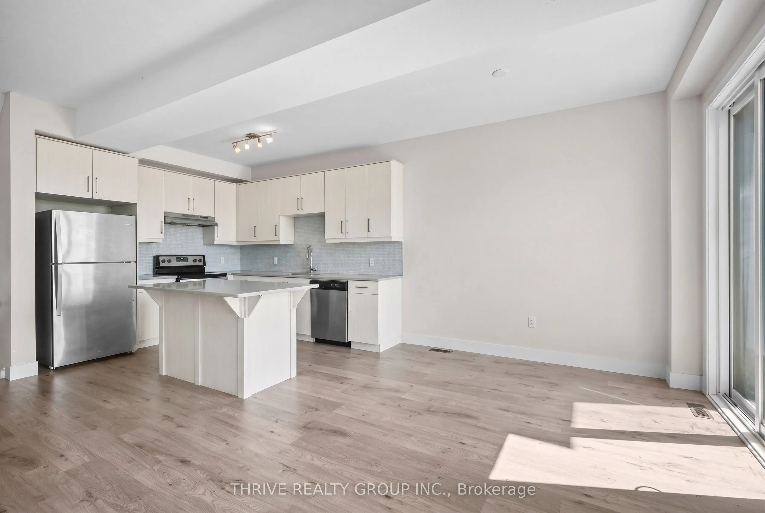 981 West Village Square