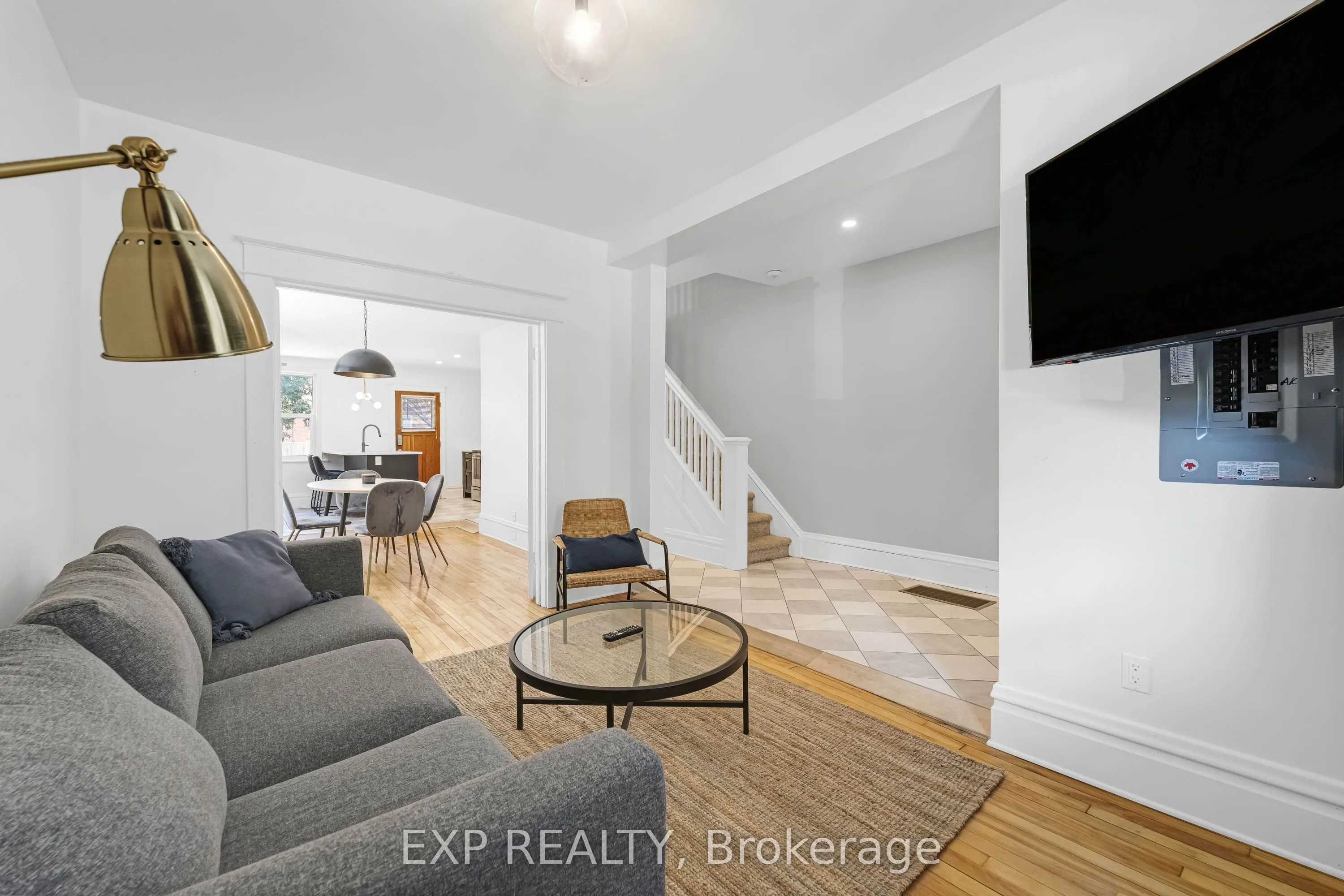 119 Hopewell Avenue