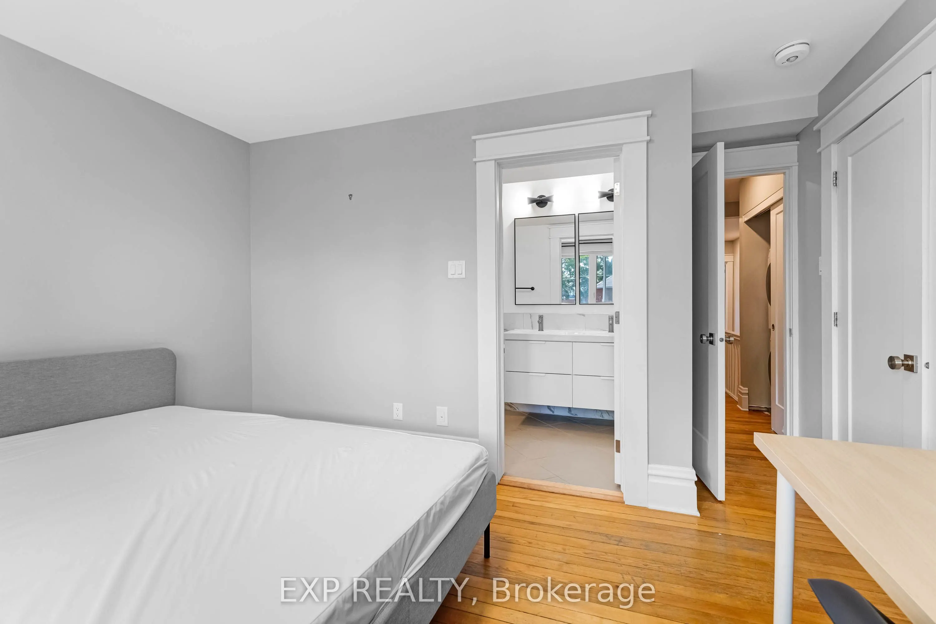 119 Hopewell Avenue