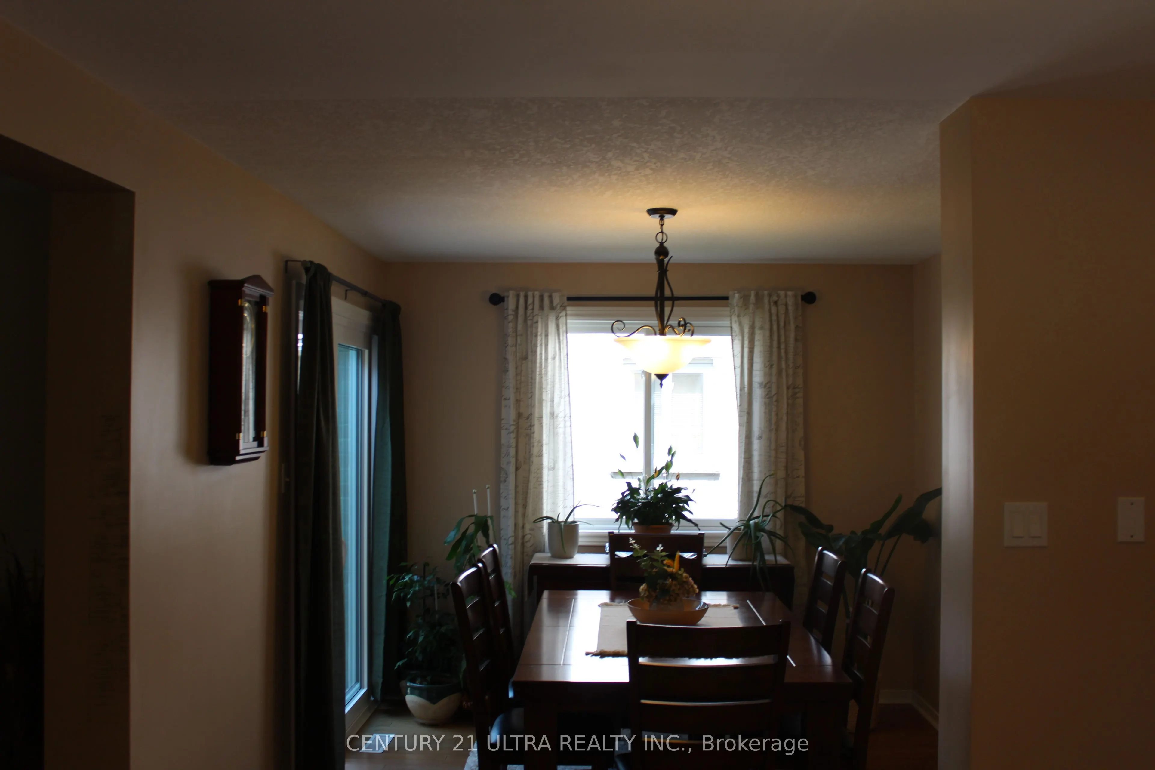 373 Brembel Crescent