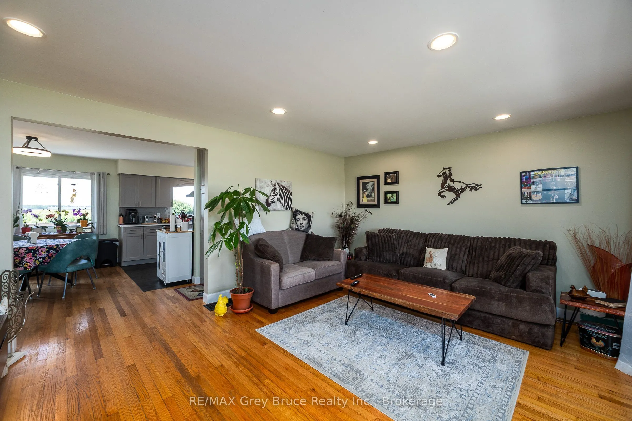 404248 CONCESSION 20 Road