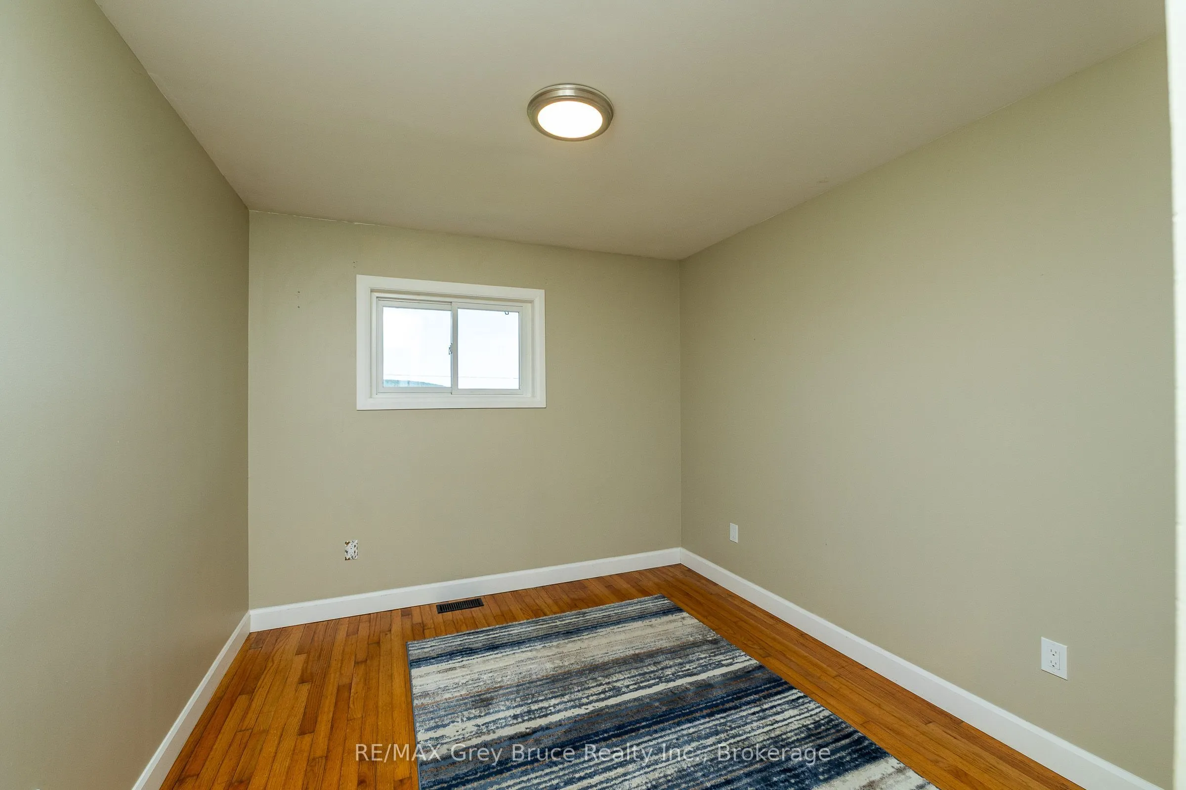 404248 CONCESSION 20 Road